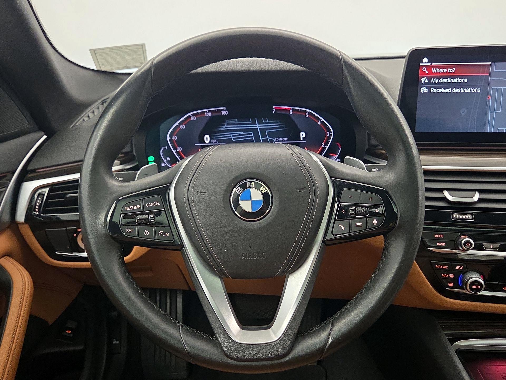 Thumbnail: 2023 BMW 5 Series - 10