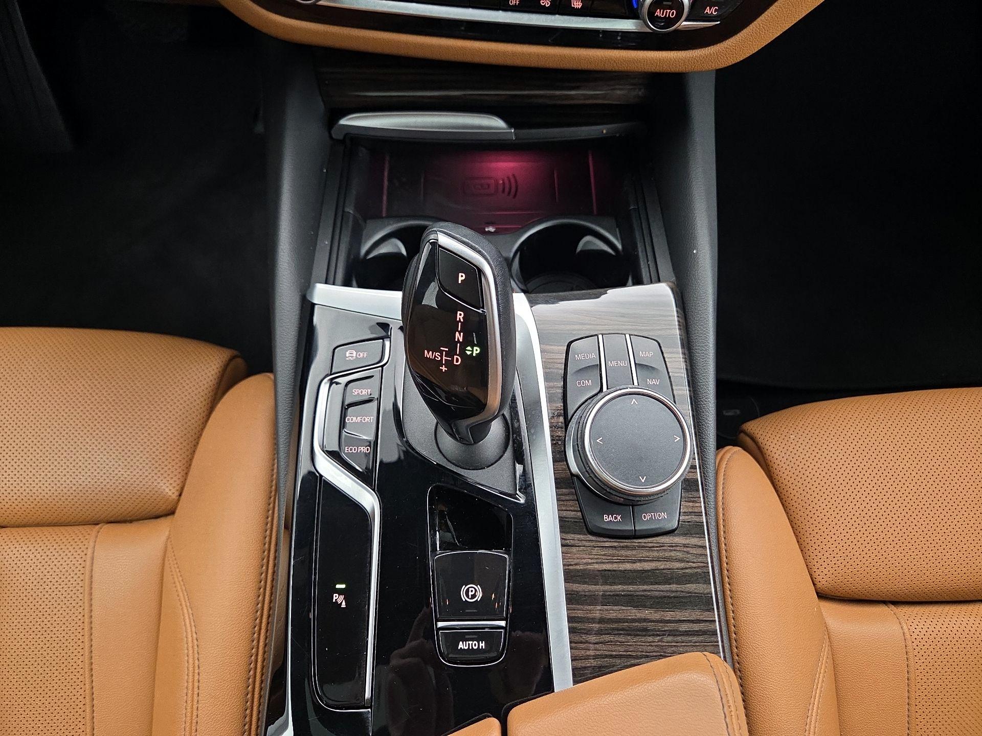 Thumbnail: 2023 BMW 5 Series - 18