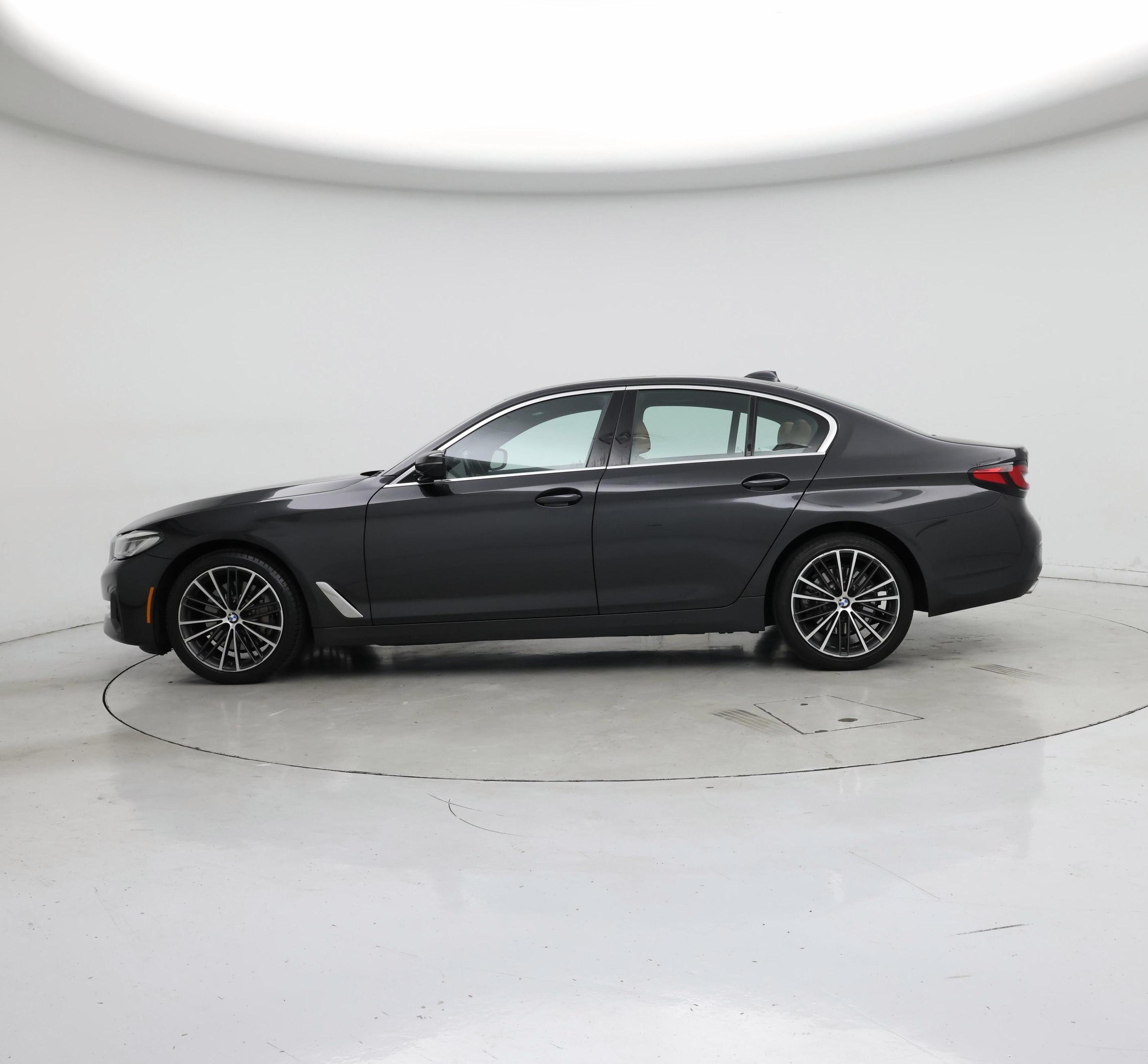 Thumbnail: 2023 BMW 5 Series - 3