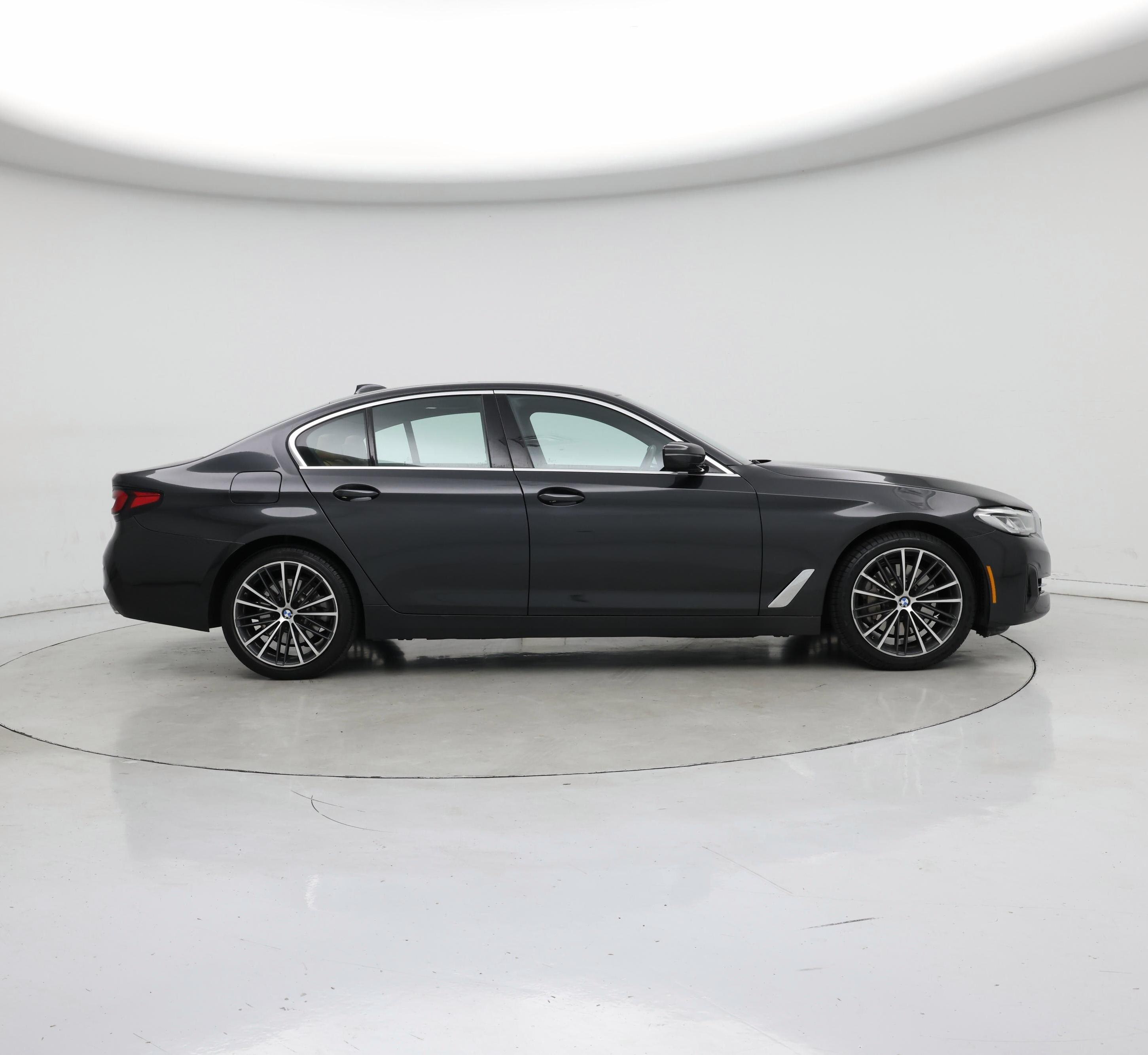 Thumbnail: 2023 BMW 5 Series - 7