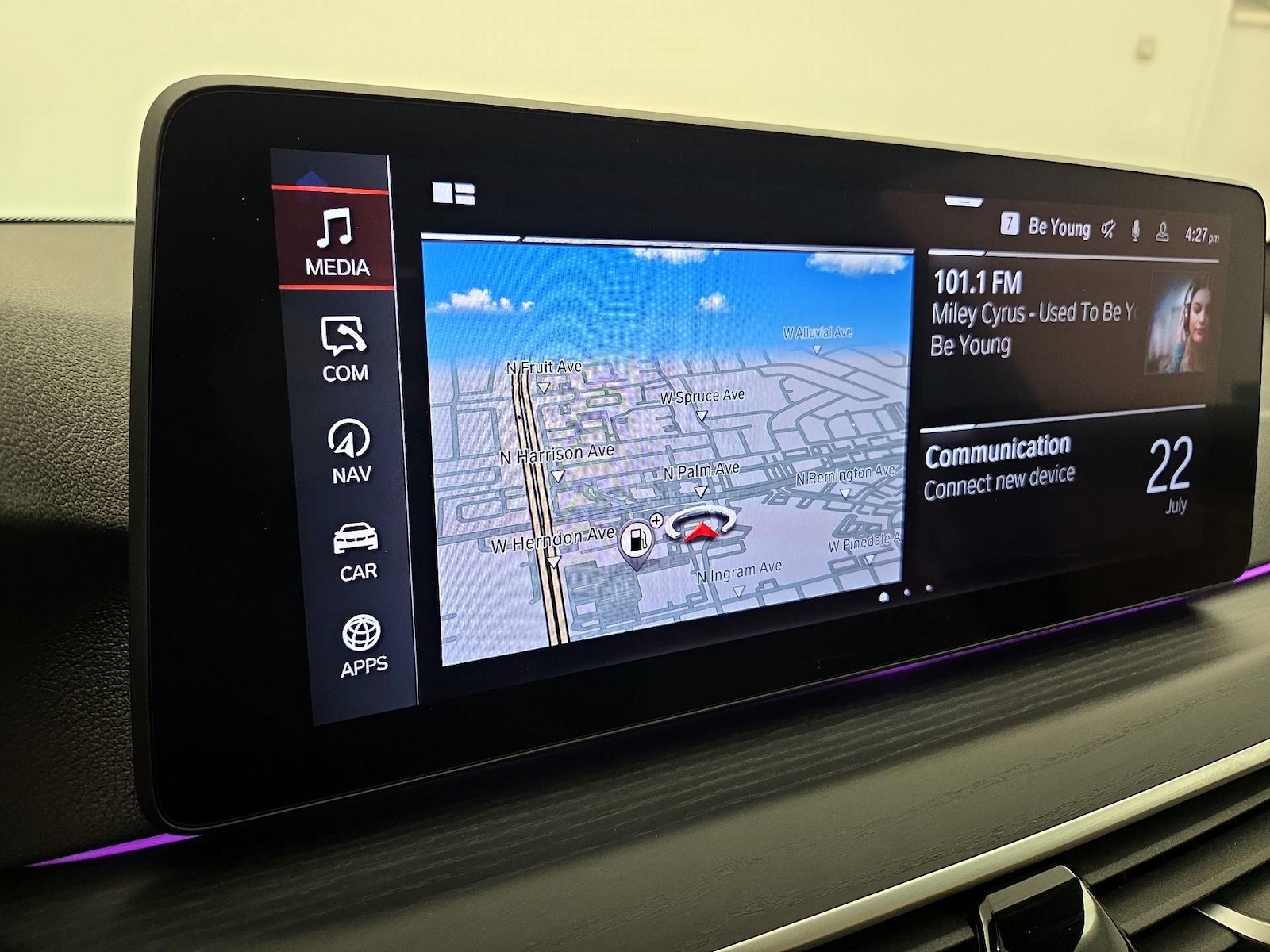 2023 BMW 5 Series 530i - Photo 15