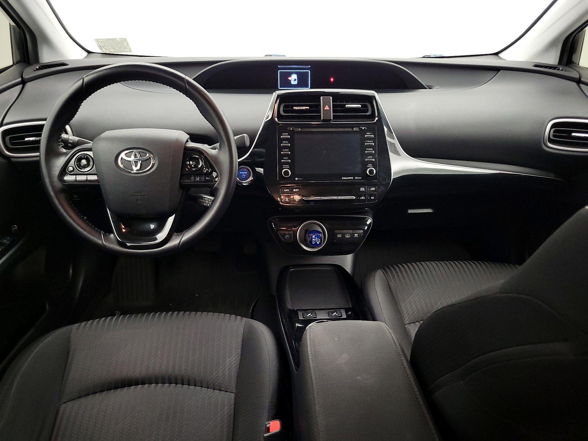 Thumbnail: 2020 Toyota Prius Prime - 9