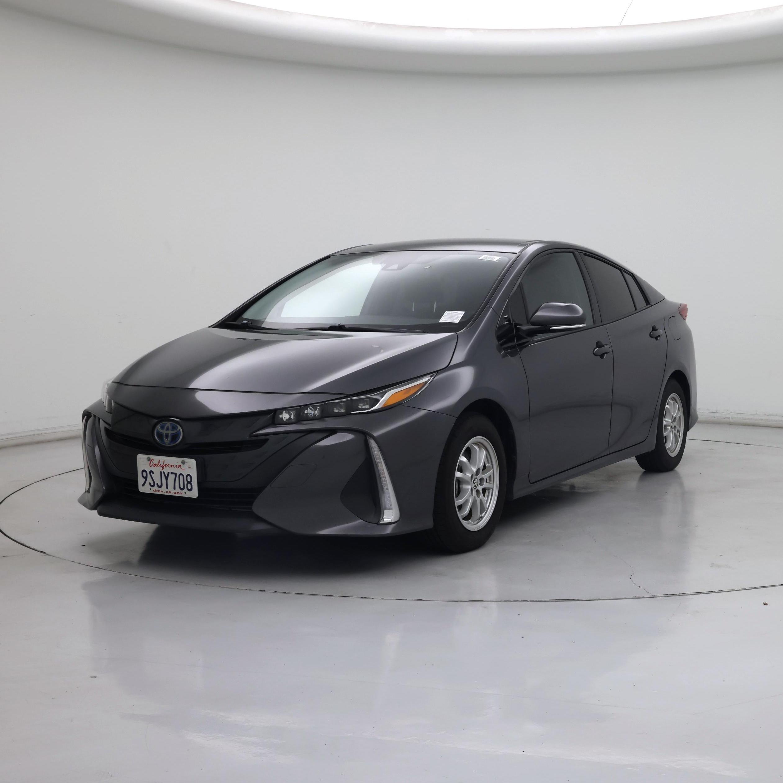 Thumbnail: 2020 Toyota Prius Prime - 4