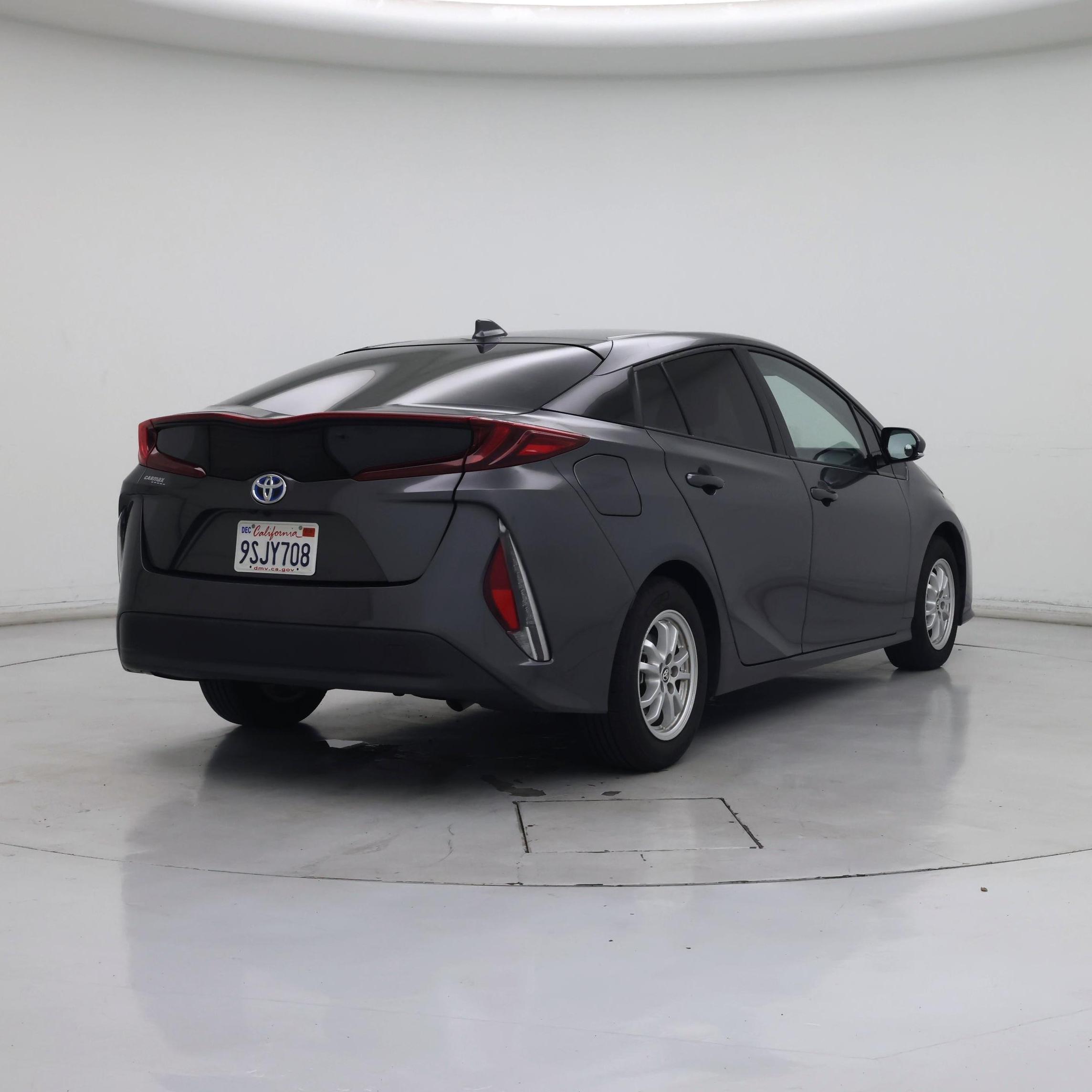Thumbnail: 2020 Toyota Prius Prime - 8