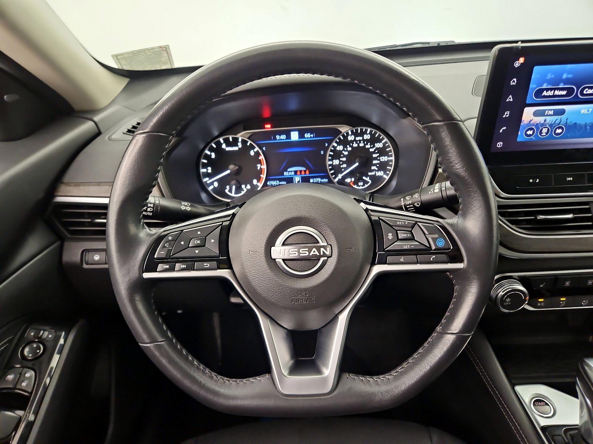 Thumbnail: 2023 Nissan Altima - 10