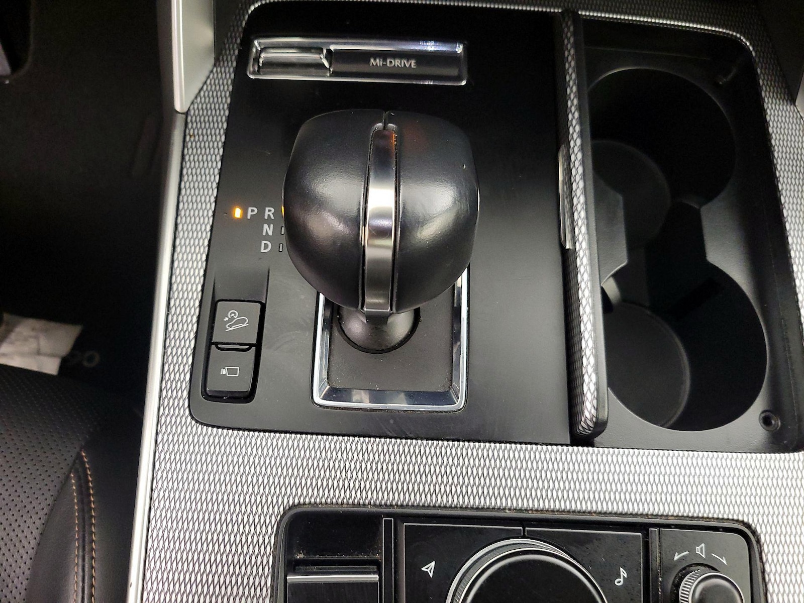 2025 Mazda CX-90 Premium Plus Package - Photo 18
