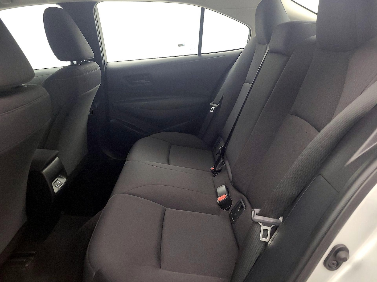2024 Toyota Corolla LE - Photo 18