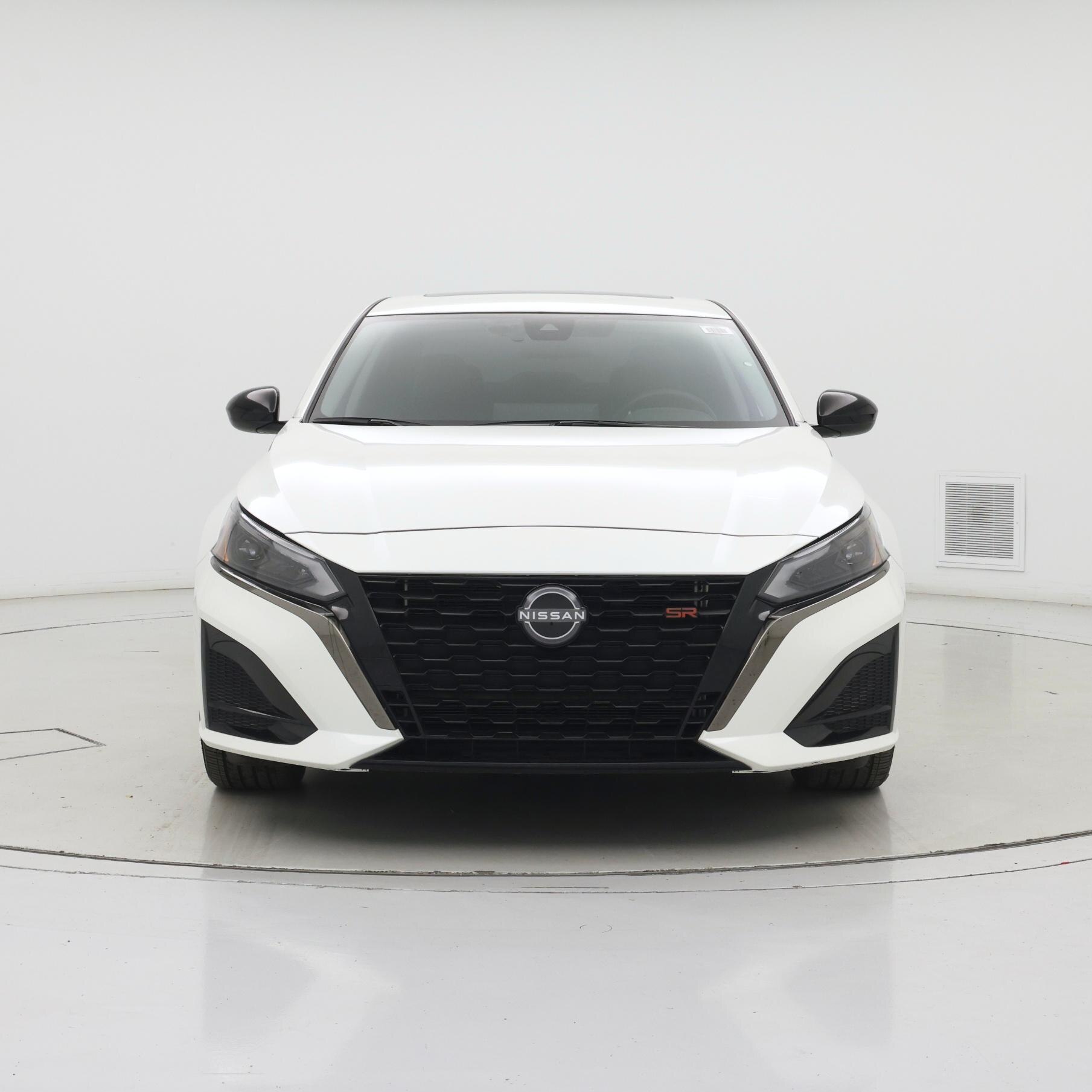 Thumbnail: 2023 Nissan Altima - 5