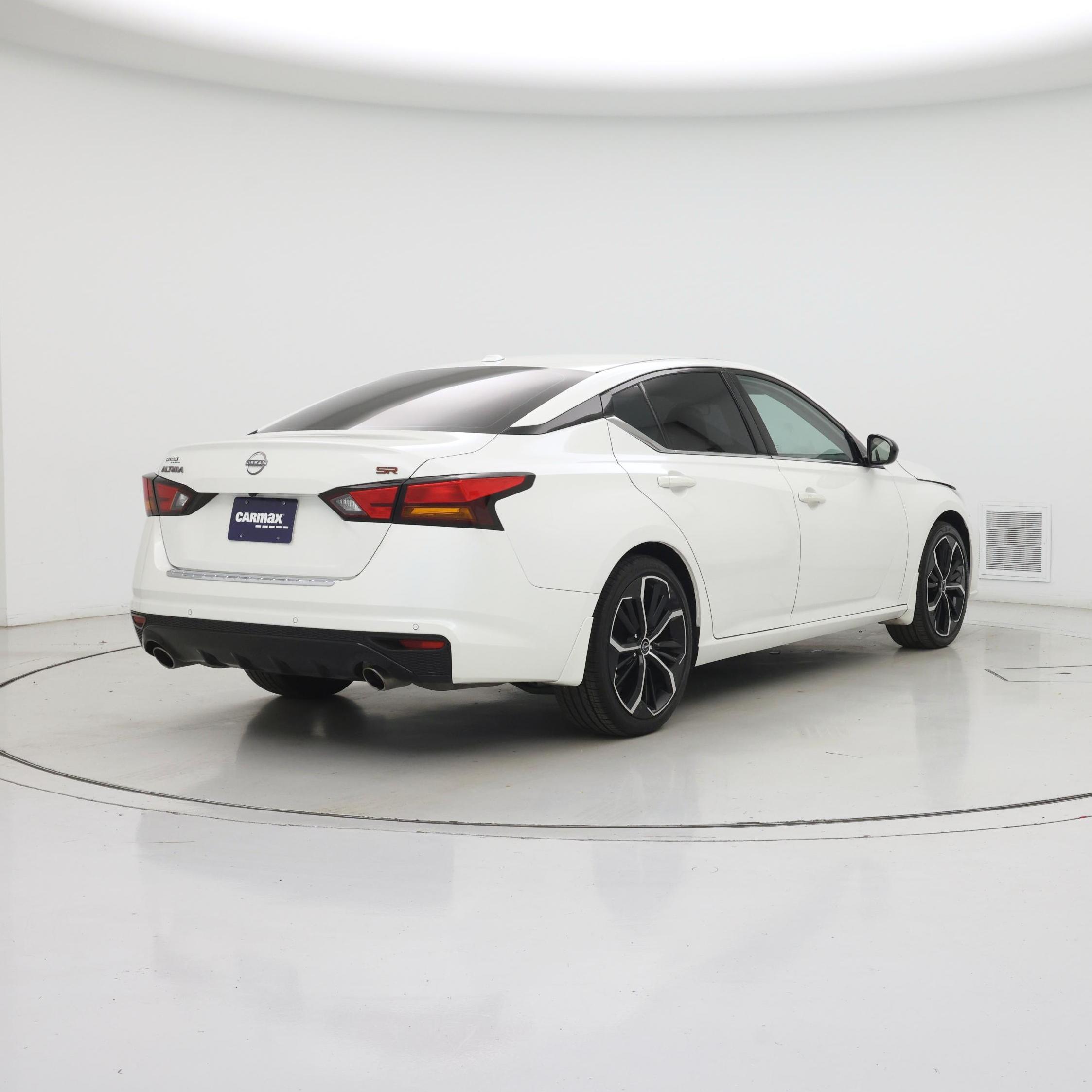Thumbnail: 2023 Nissan Altima - 8
