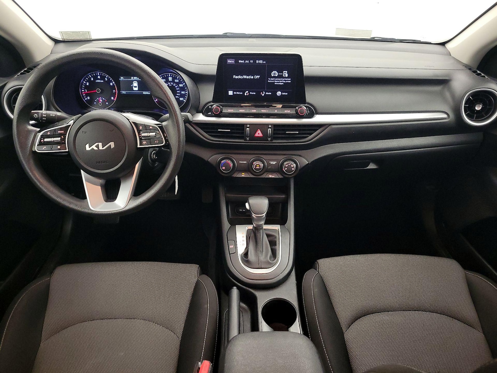 2024 Kia Forte LX - Photo 10