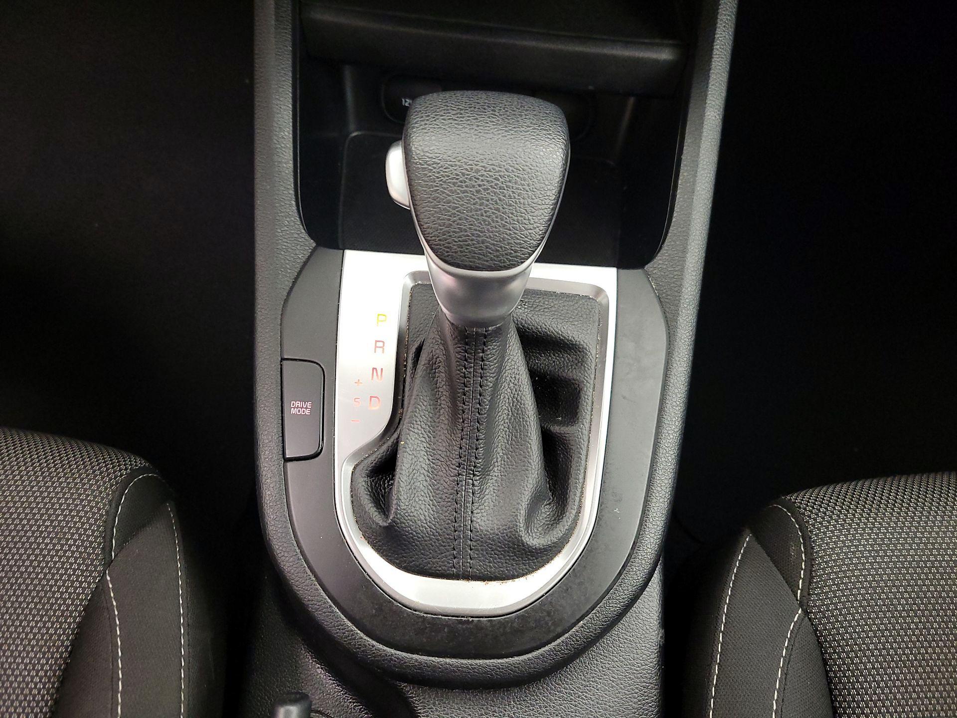 Thumbnail: 2024 Kia Forte - 17
