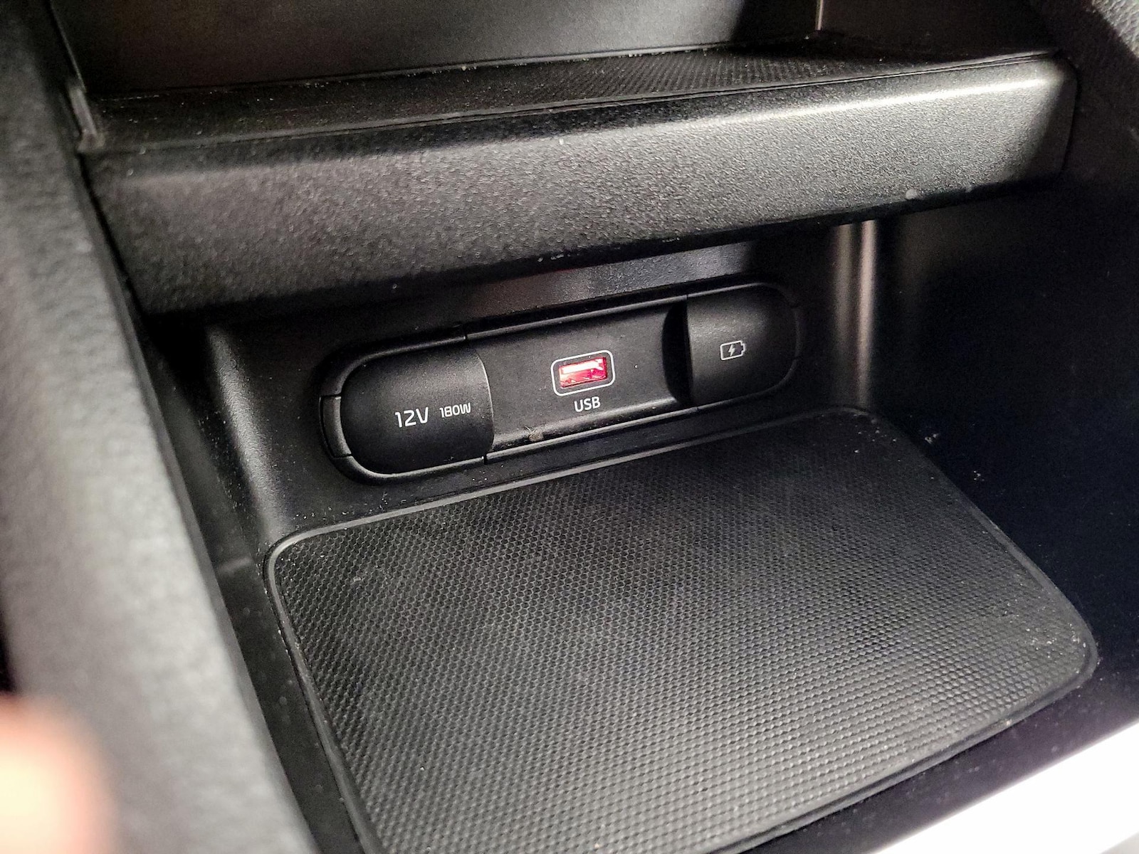 2024 Kia Forte LX - Photo 19