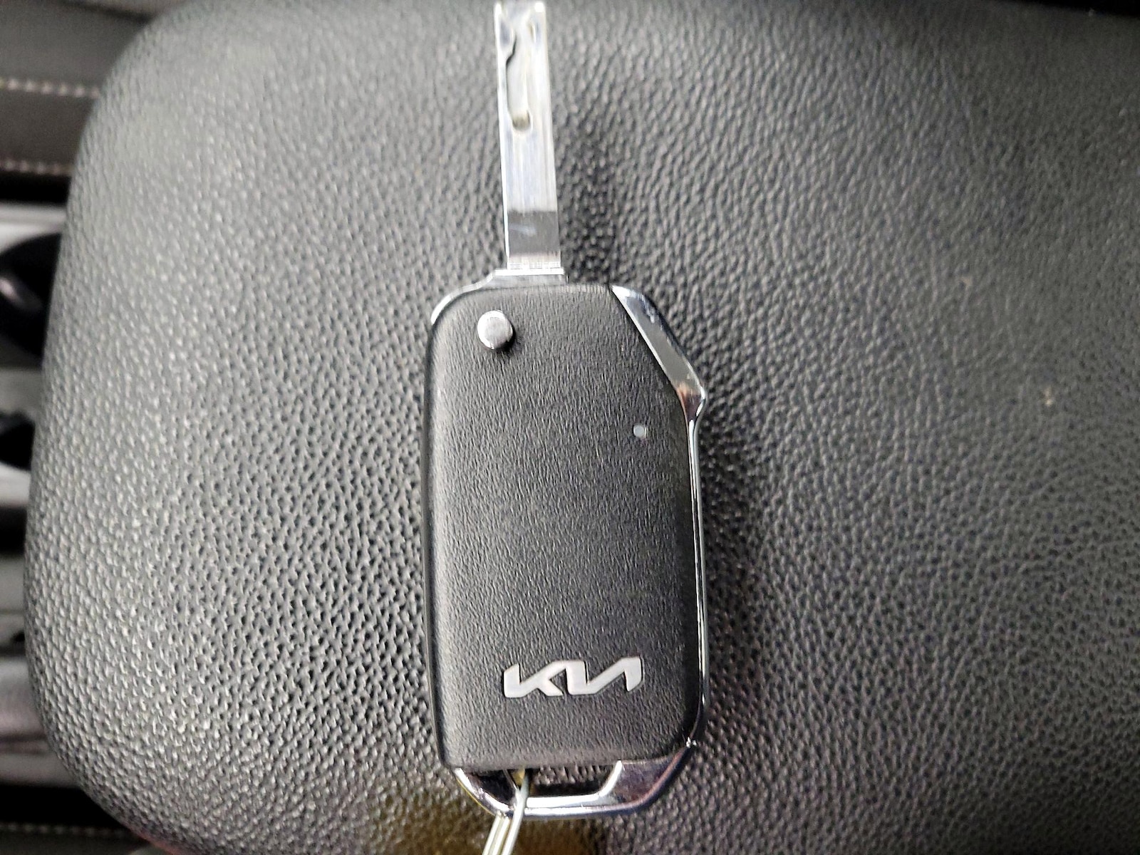 2024 Kia Forte LX - Photo 23