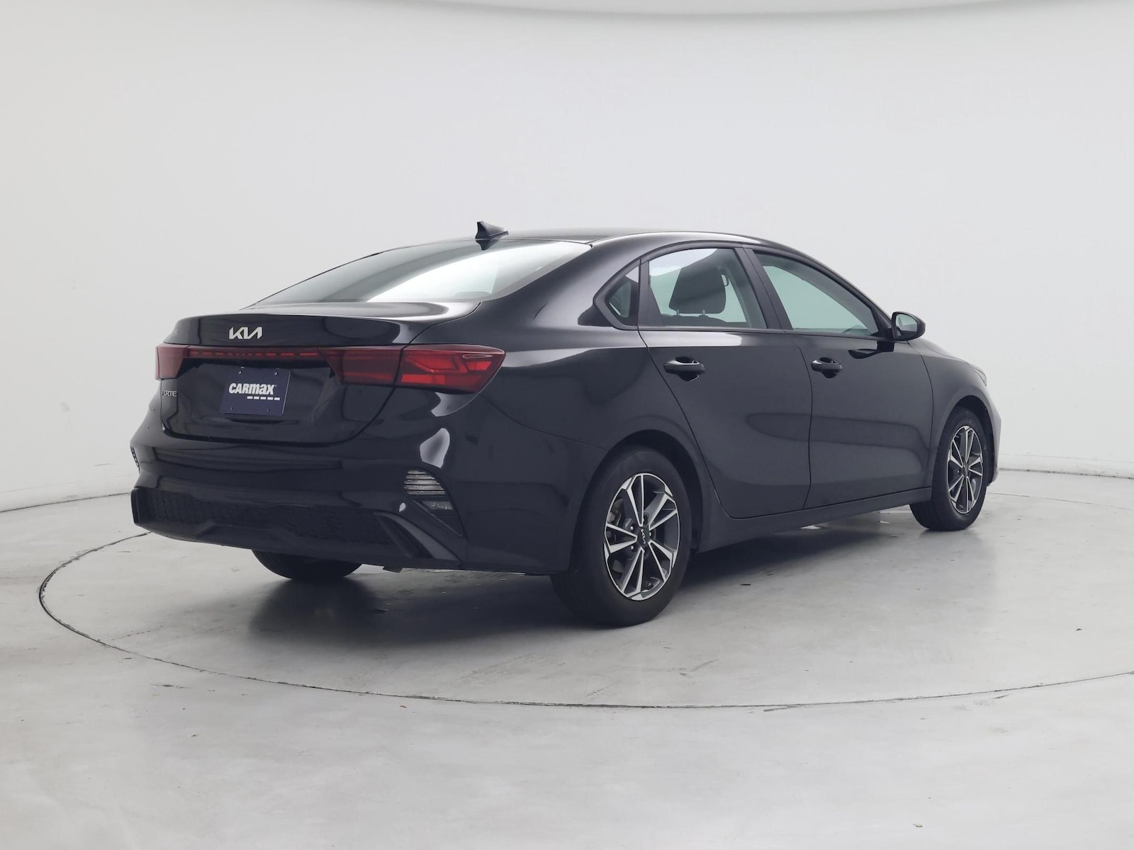 2024 Kia Forte LX - Photo 9
