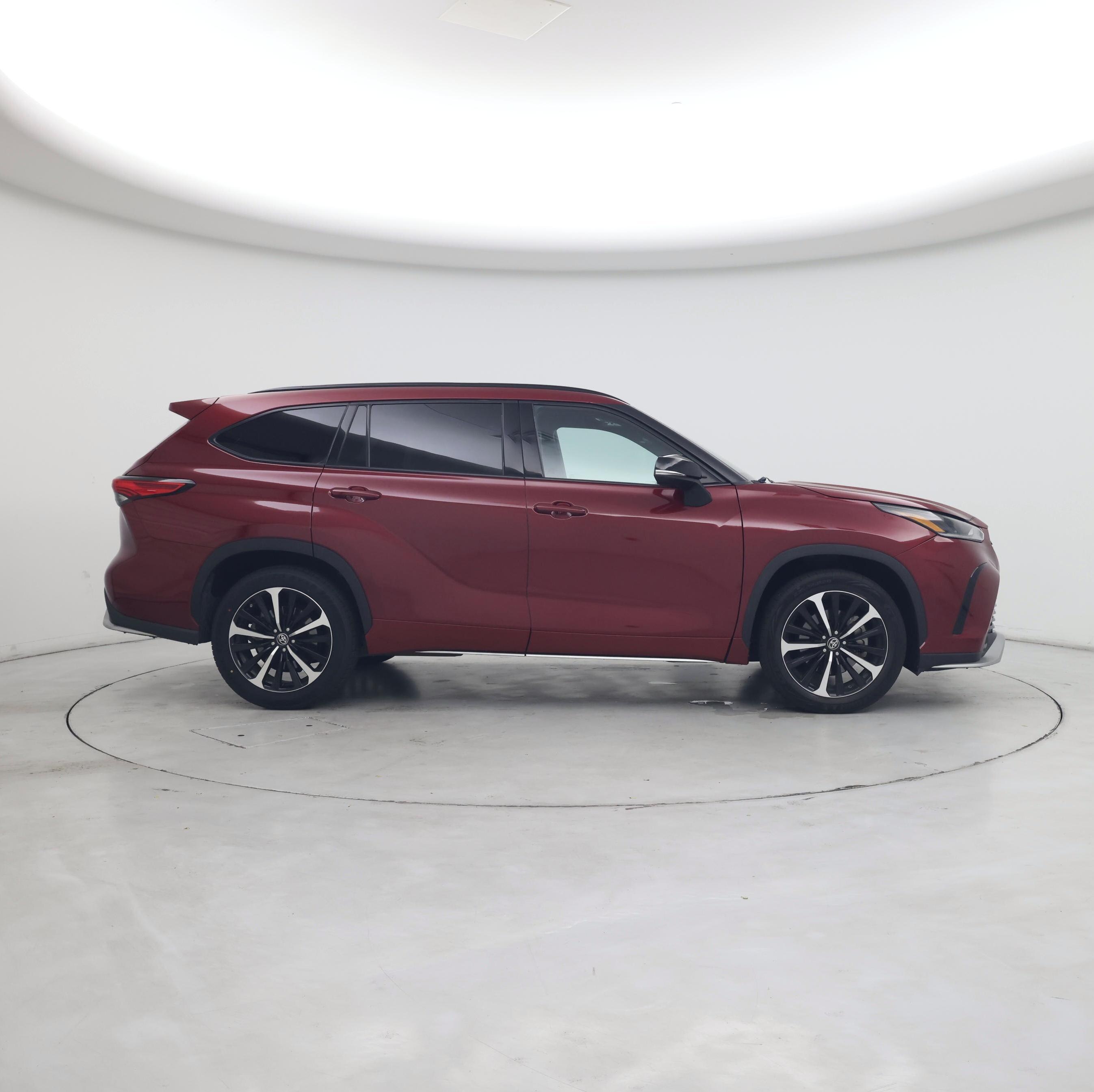 Thumbnail: 2021 Toyota Highlander - 7