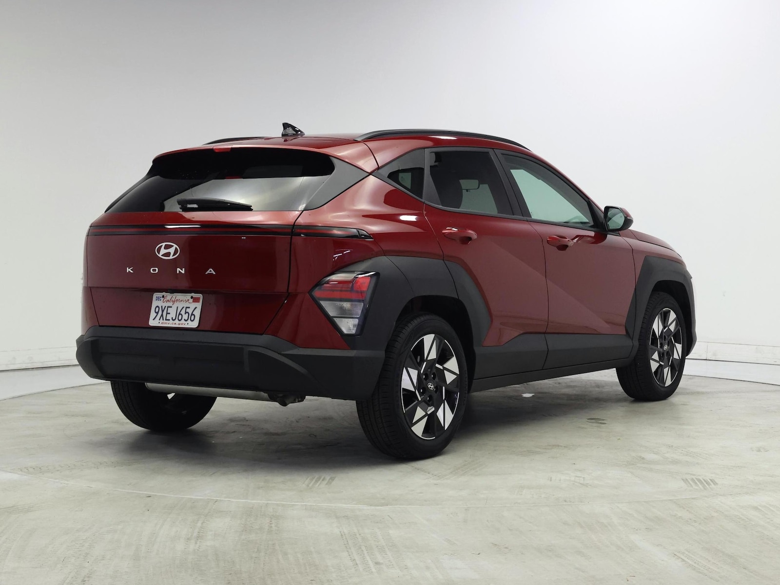 2025 Hyundai Kona SEL - Photo 9