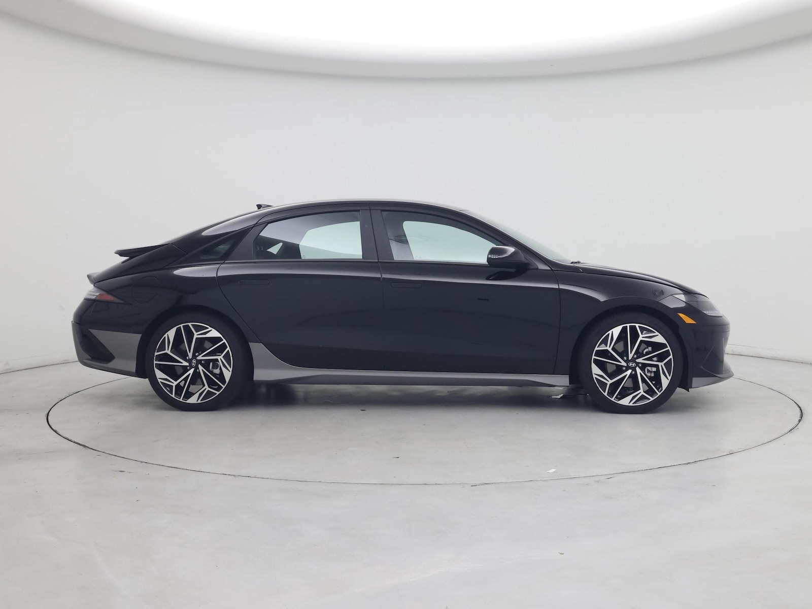 2024 Hyundai IONIQ 6 SEL - Photo 8