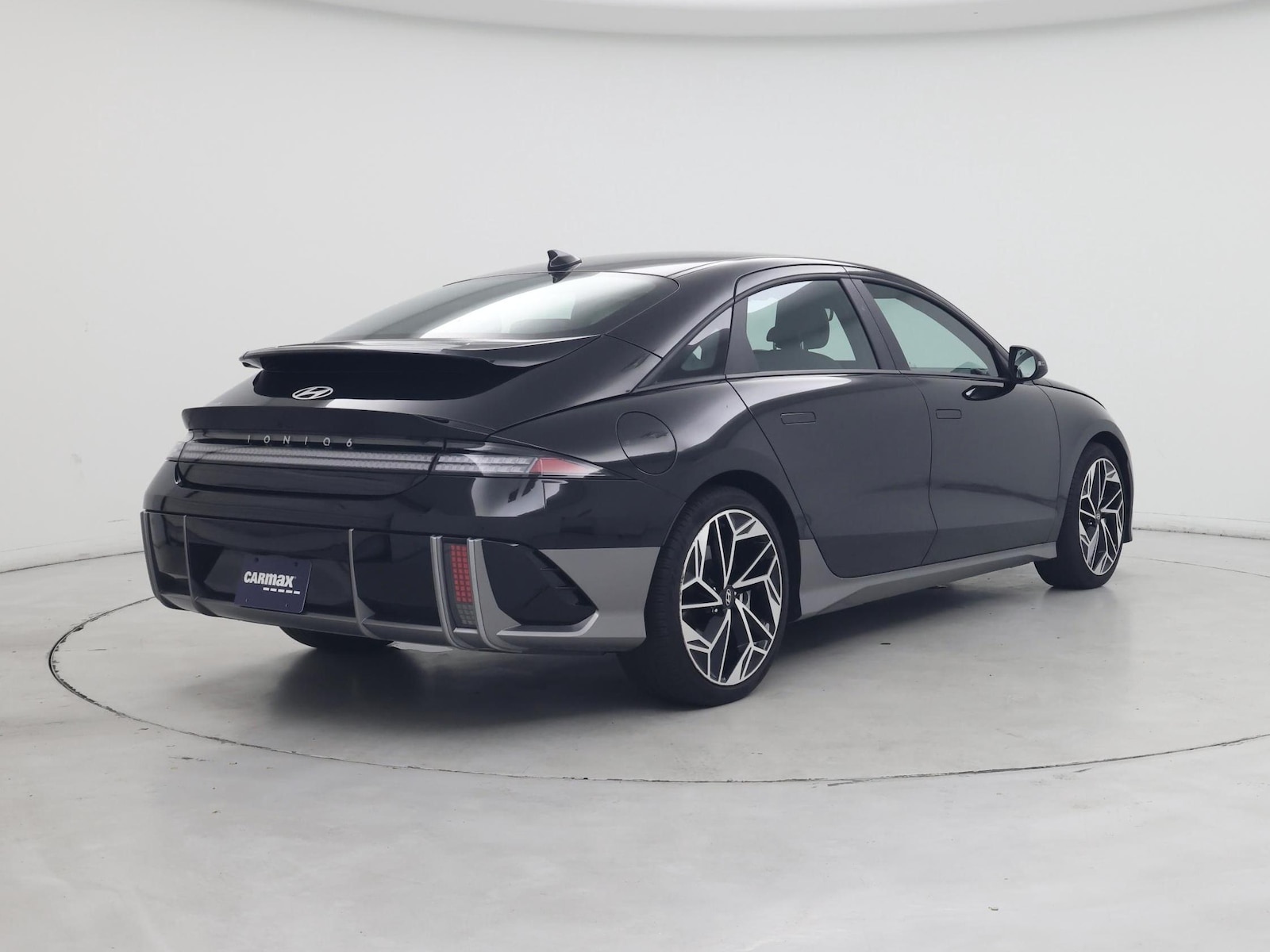 2024 Hyundai IONIQ 6 SEL - Photo 9