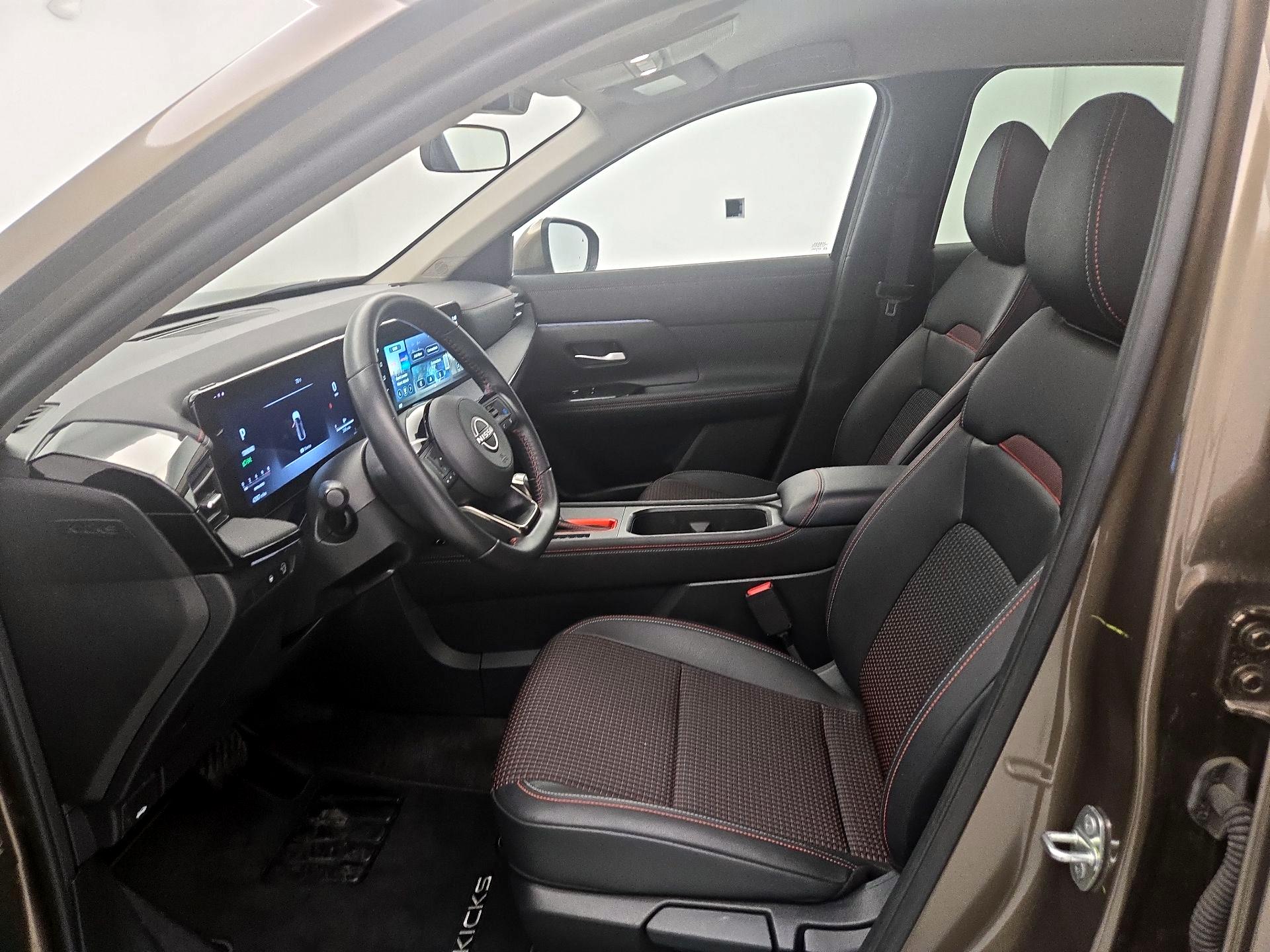 Thumbnail: 2025 Nissan Kicks - 11