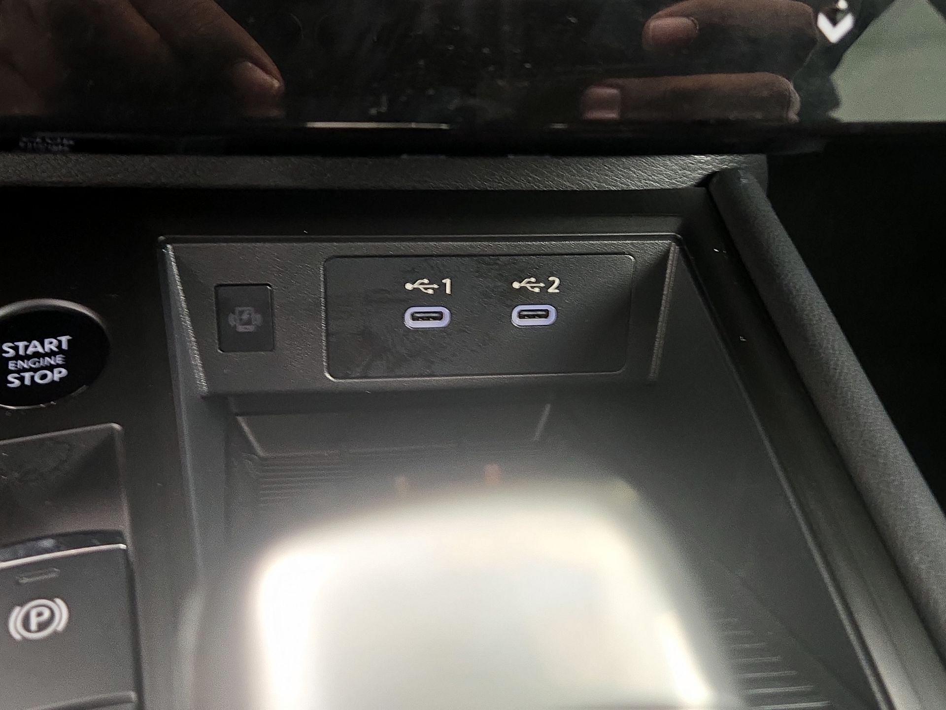 Thumbnail: 2025 Nissan Kicks - 18