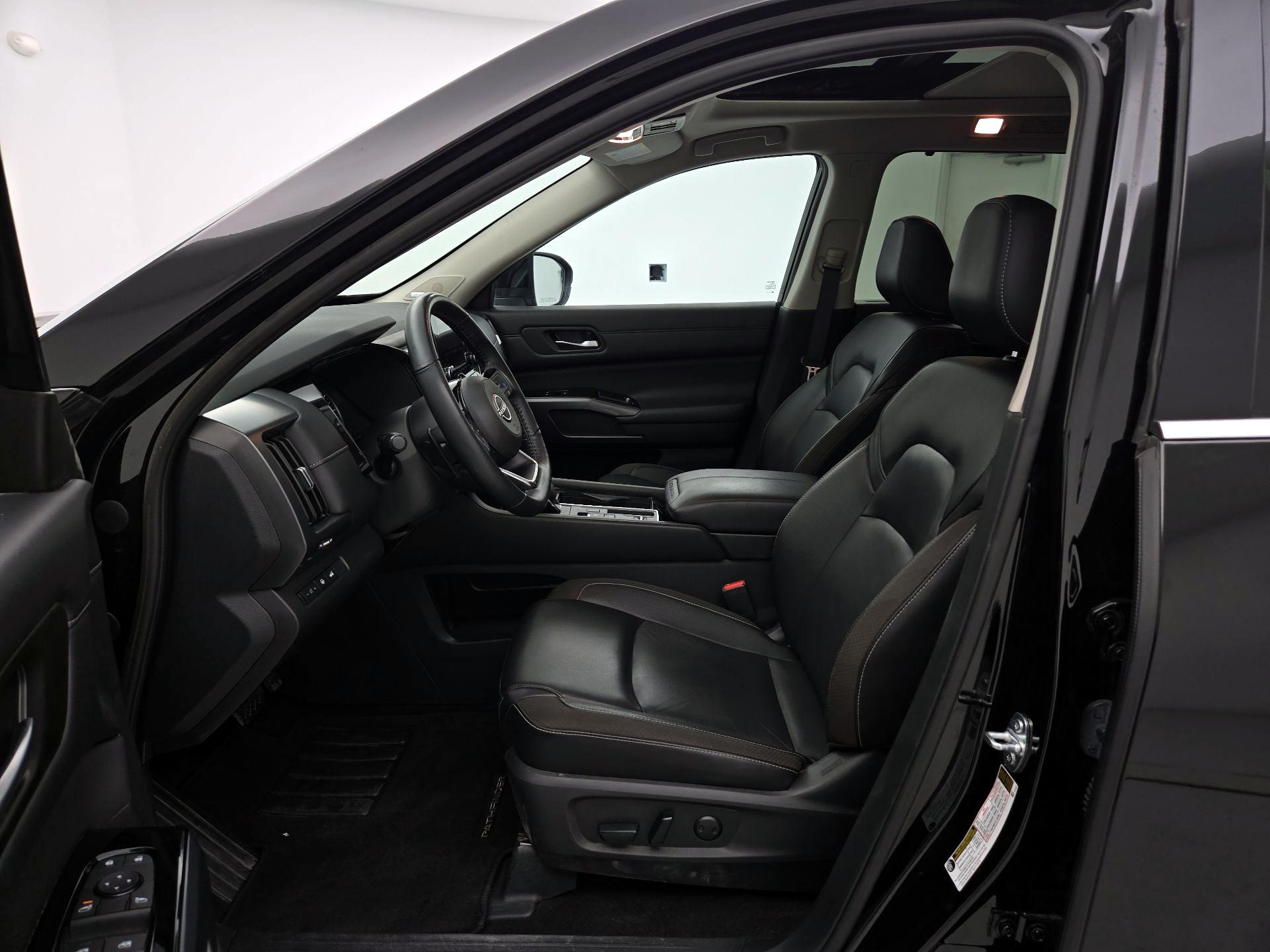 Thumbnail: 2024 Nissan Pathfinder - 11
