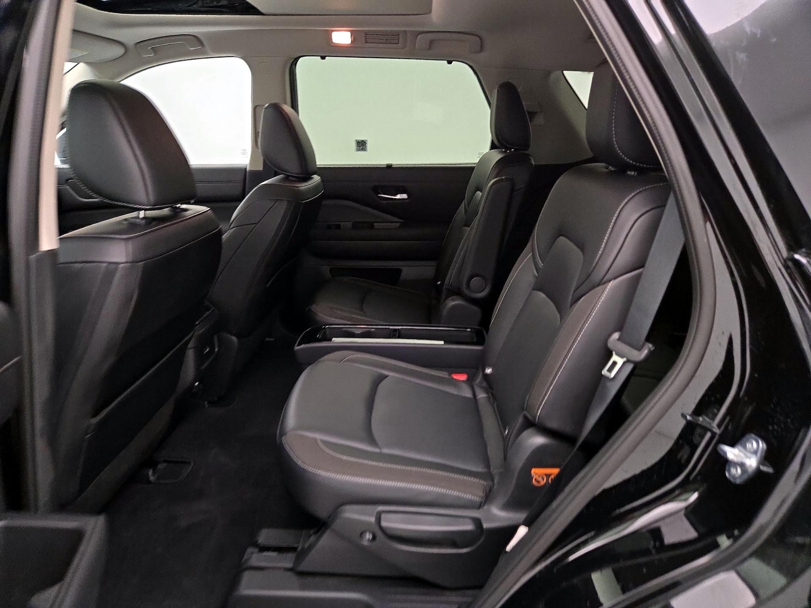 2024 Nissan Pathfinder SL - Photo 22