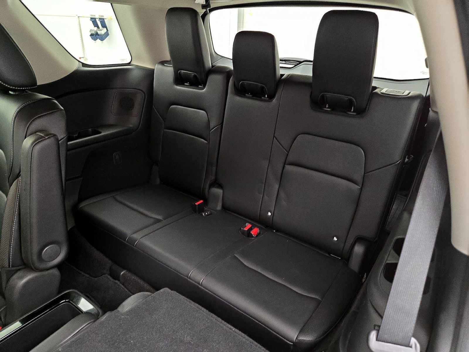 2024 Nissan Pathfinder SL - Photo 23