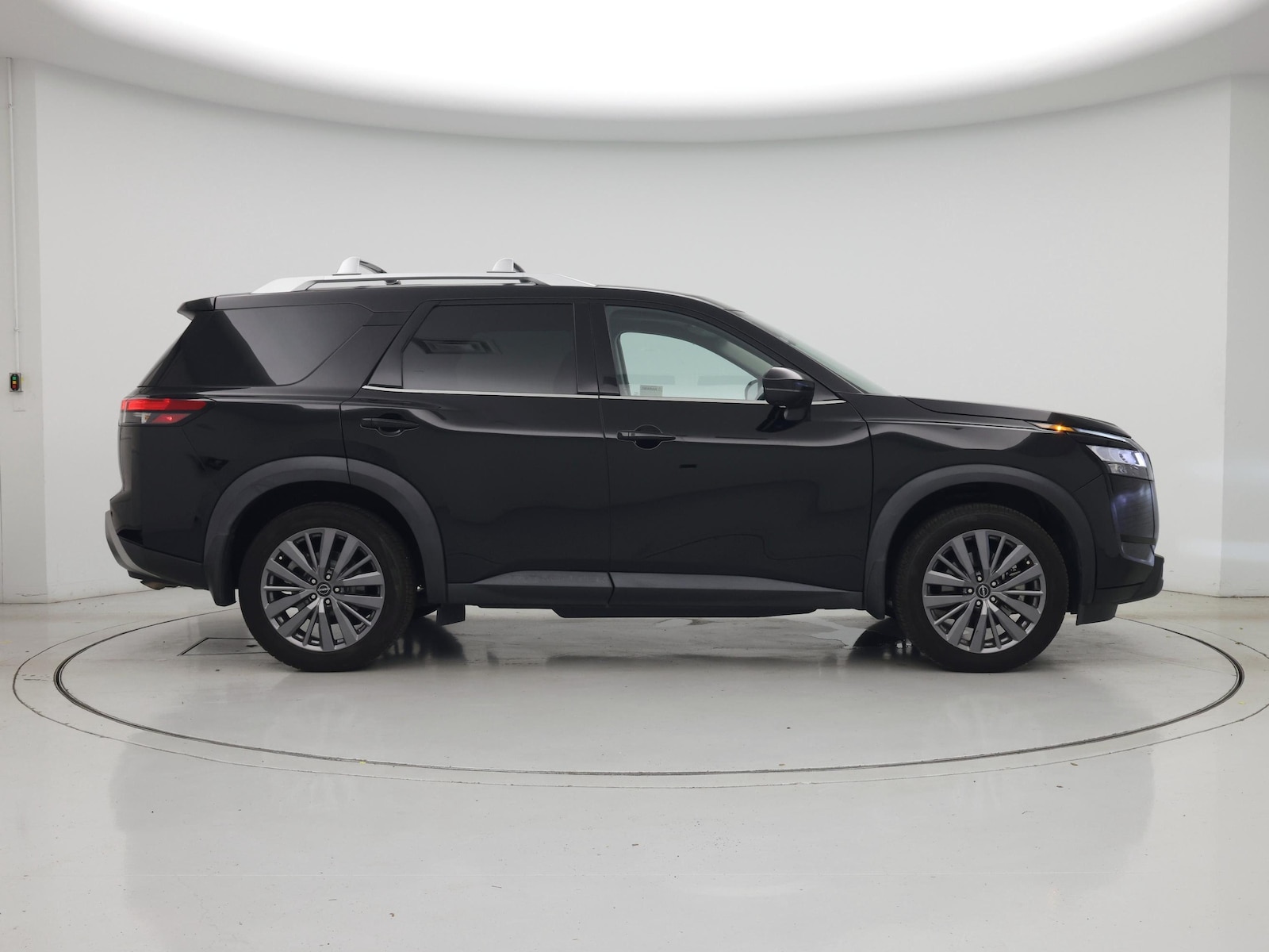 2024 Nissan Pathfinder SL - Photo 8