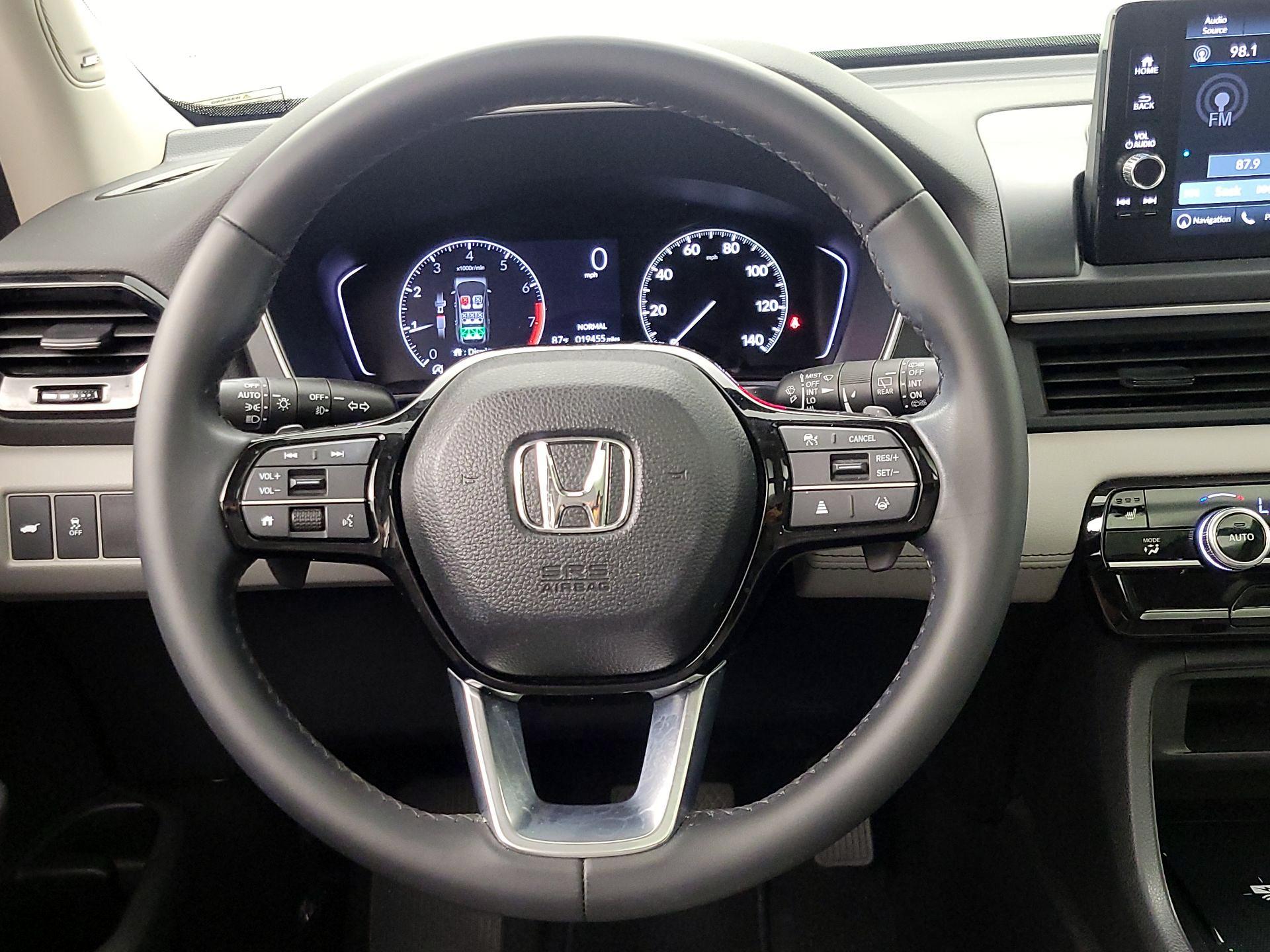 Thumbnail: 2023 Honda Pilot - 10