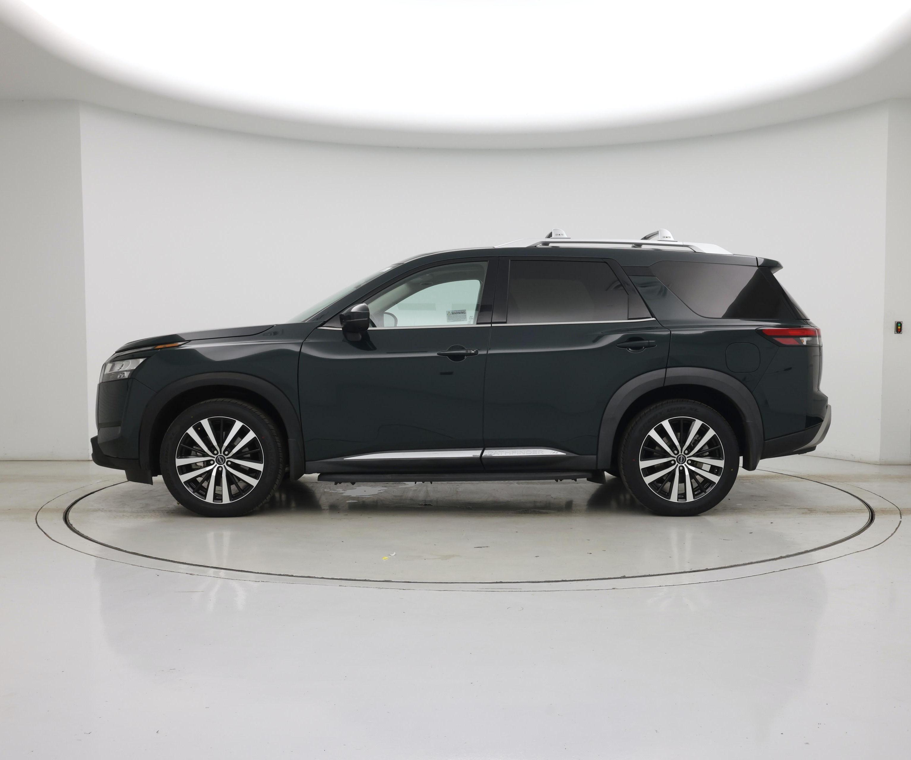 Thumbnail: 2023 Nissan Pathfinder - 3