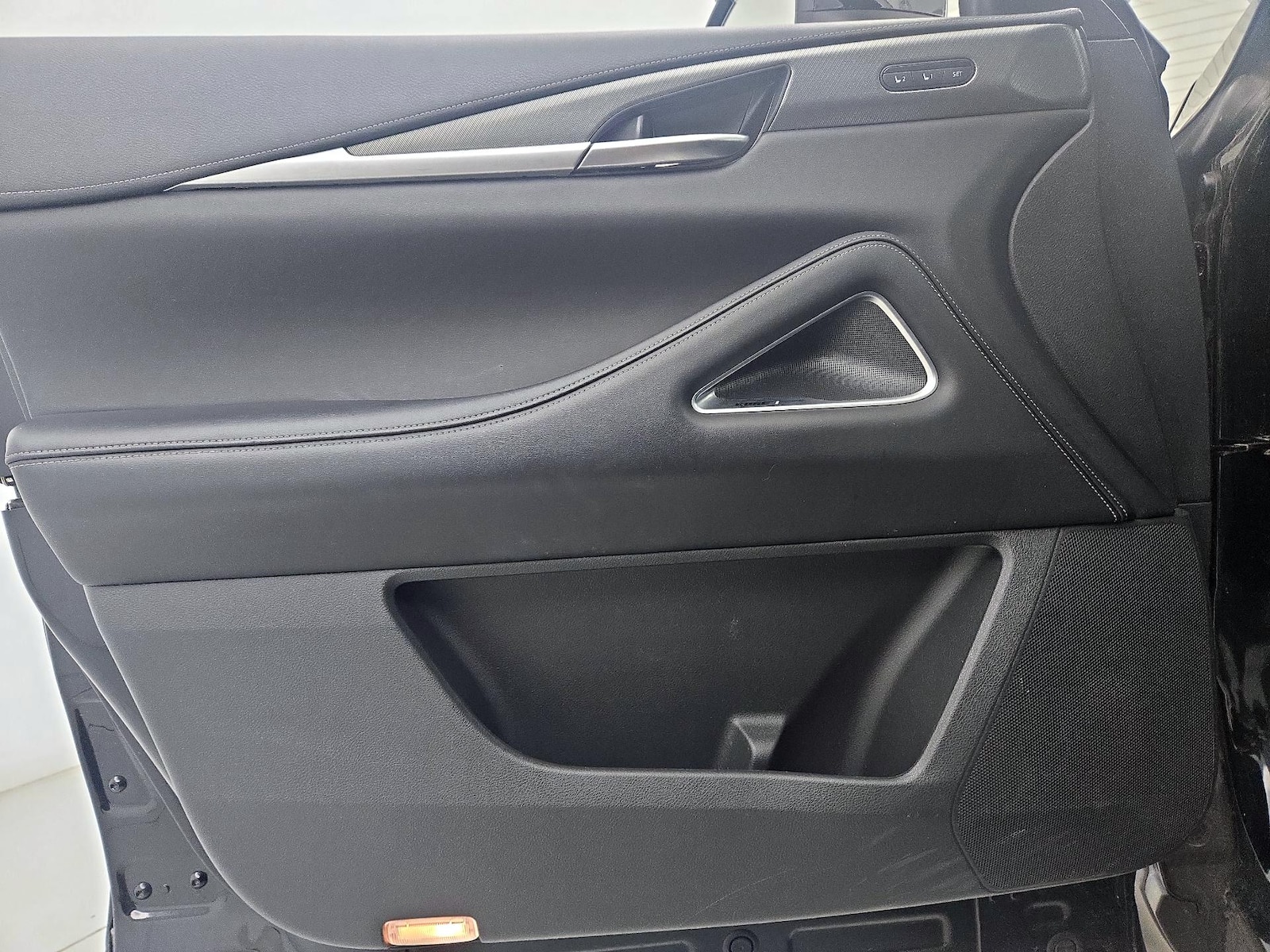 2023 INFINITI QX60 LUXE - Photo 13