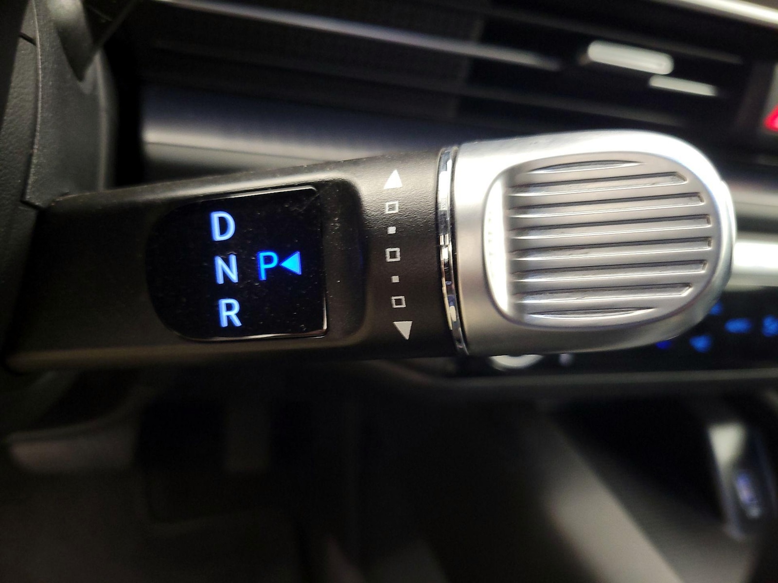 2024 Hyundai IONIQ 6 SE - Photo 19