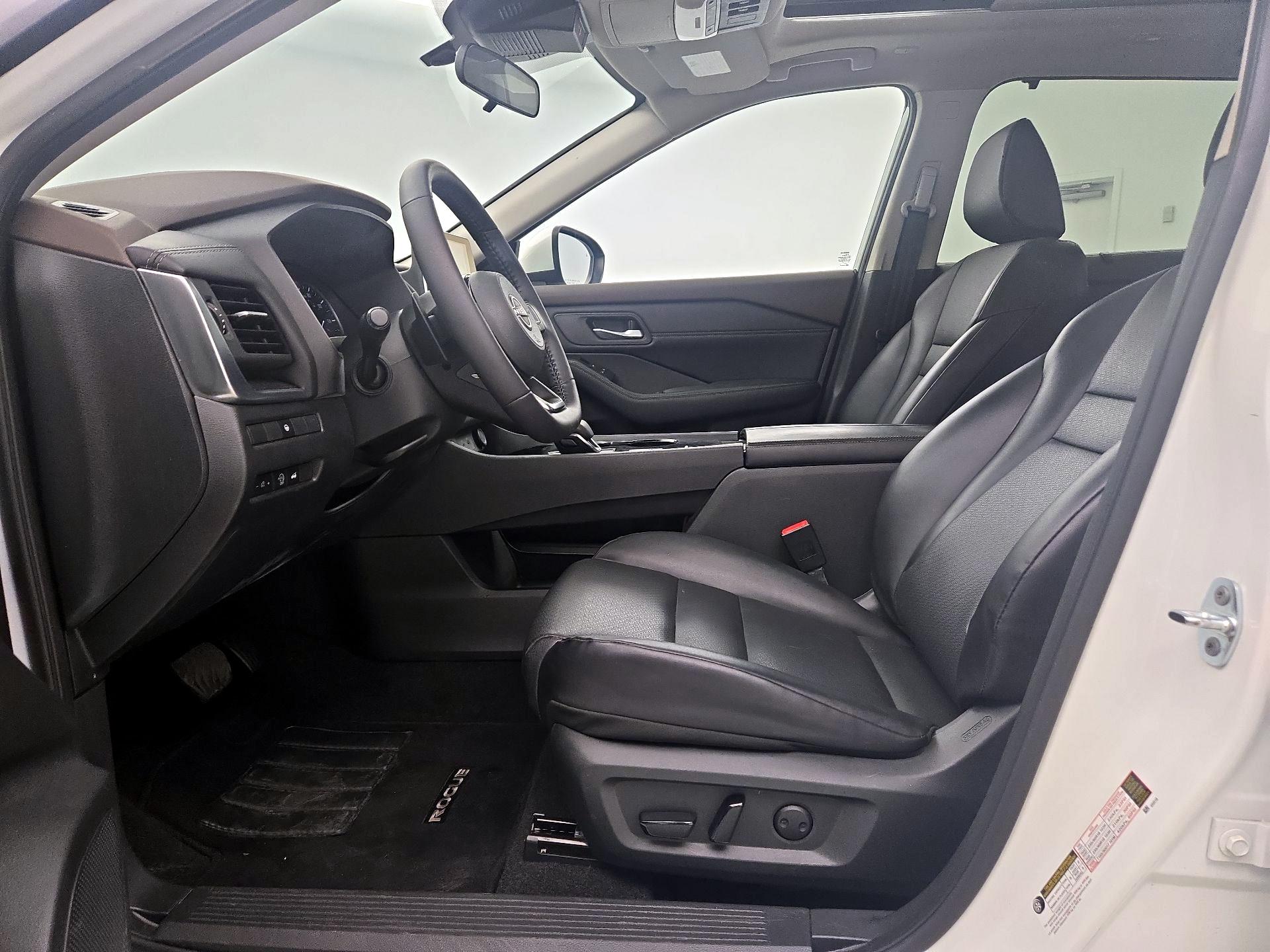 Thumbnail: 2023 Nissan Rogue - 11