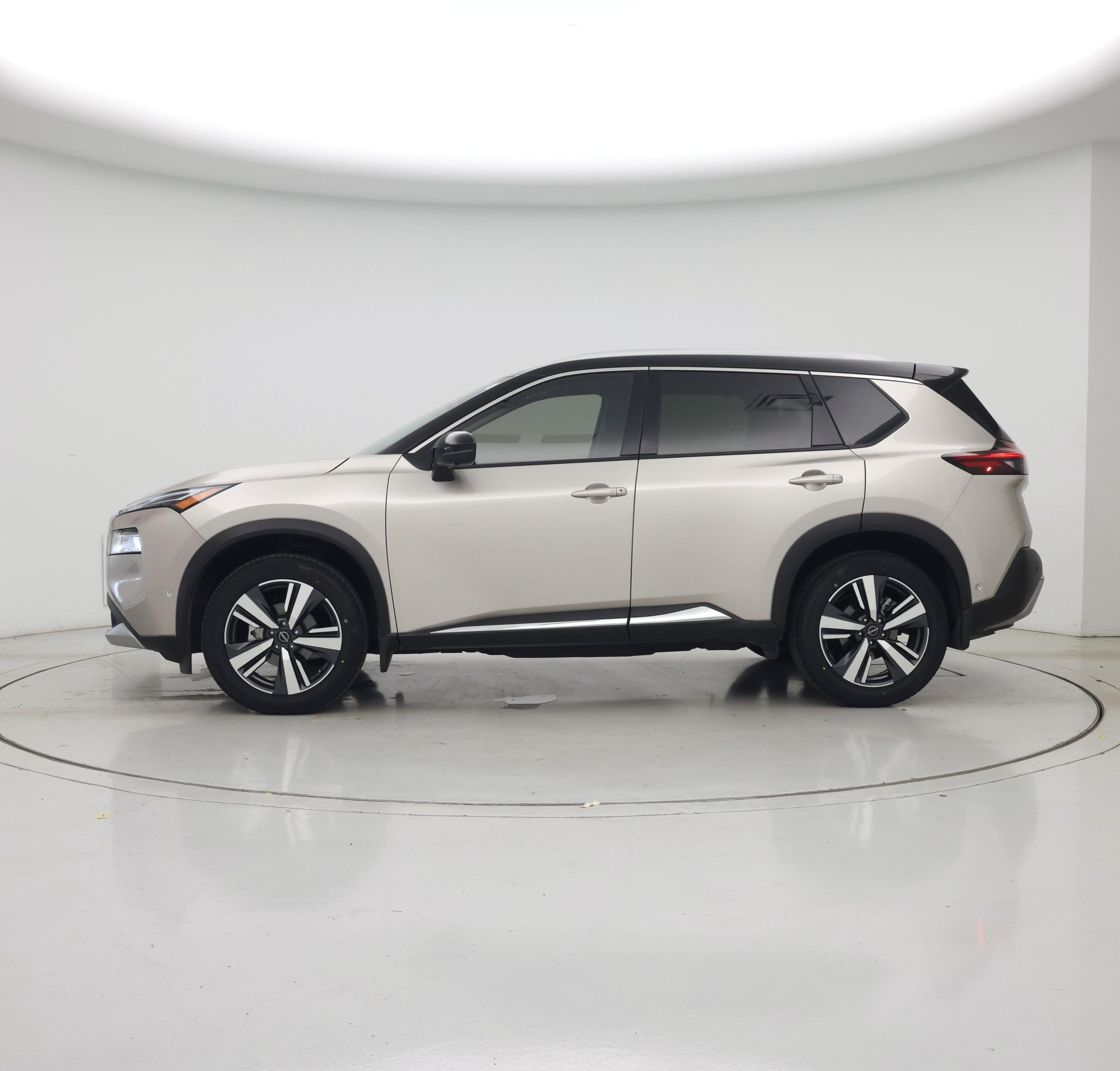 Thumbnail: 2023 Nissan Rogue - 3
