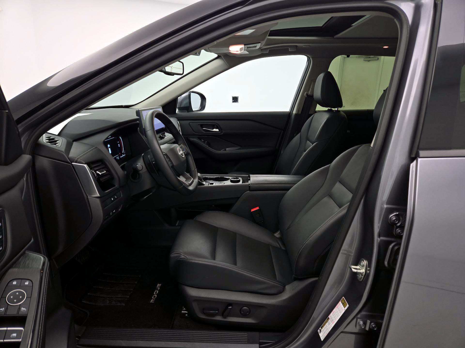Thumbnail: 2025 Nissan Rogue - 11