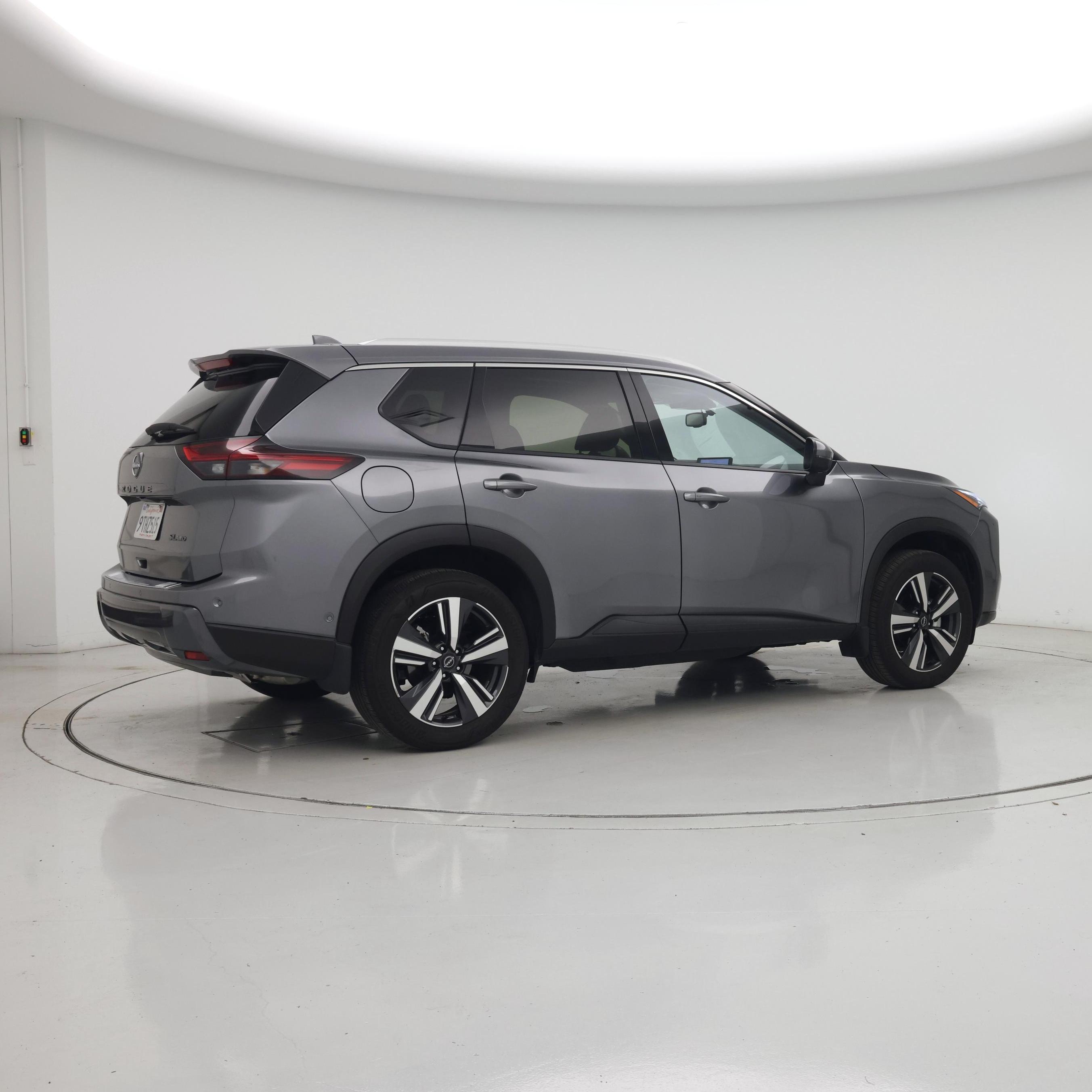Thumbnail: 2025 Nissan Rogue - 3