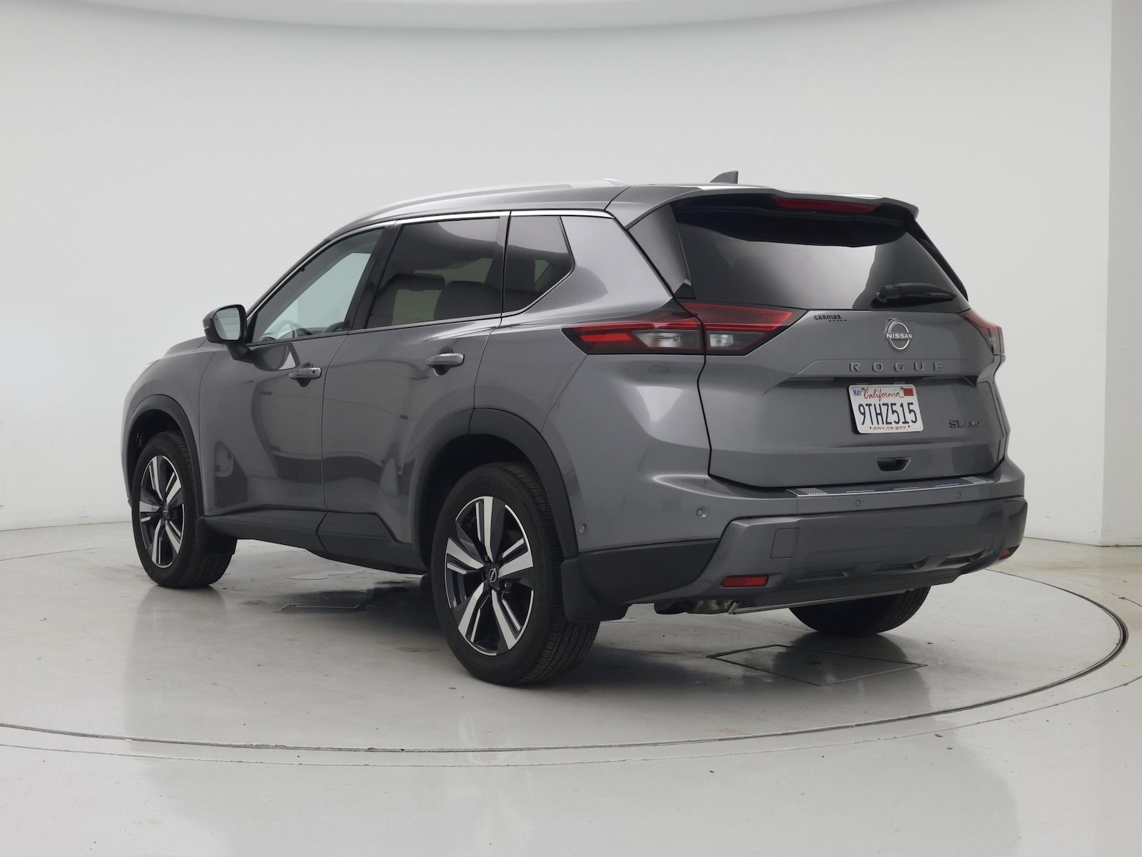 2025 Nissan Rogue SL - Photo 6