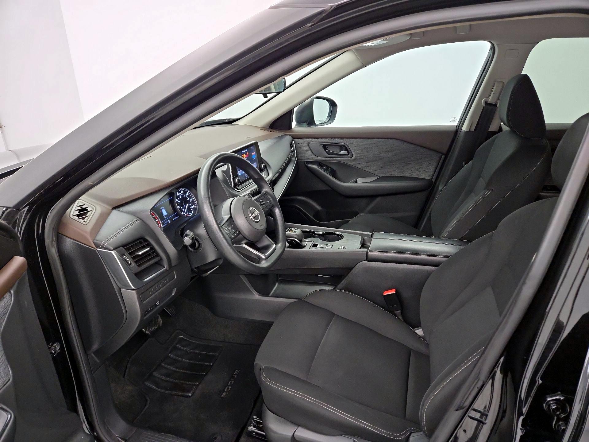 Thumbnail: 2023 Nissan Rogue - 11
