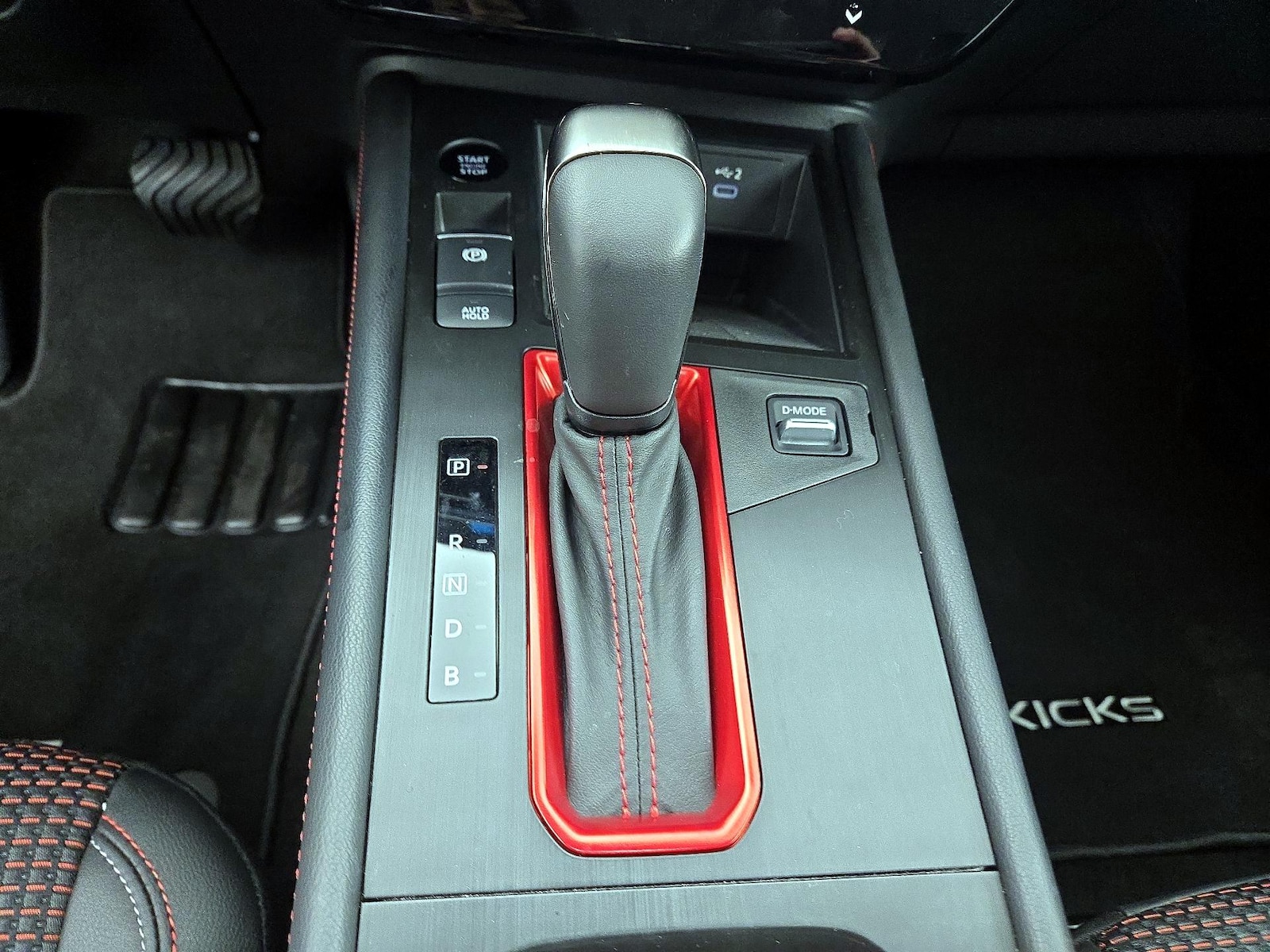 2025 Nissan Kicks SR - Photo 18