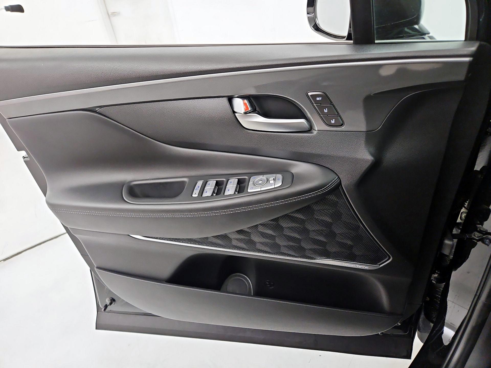 Thumbnail: 2023 Hyundai Santa Fe - 12