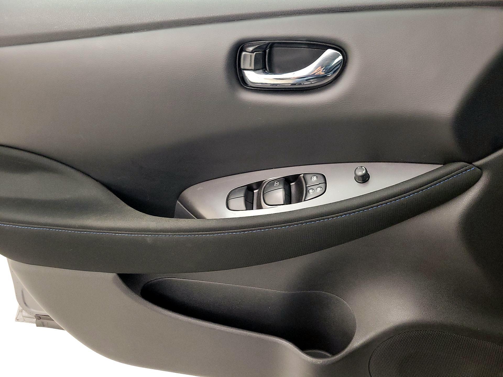 Thumbnail: 2024 Nissan Leaf - 12