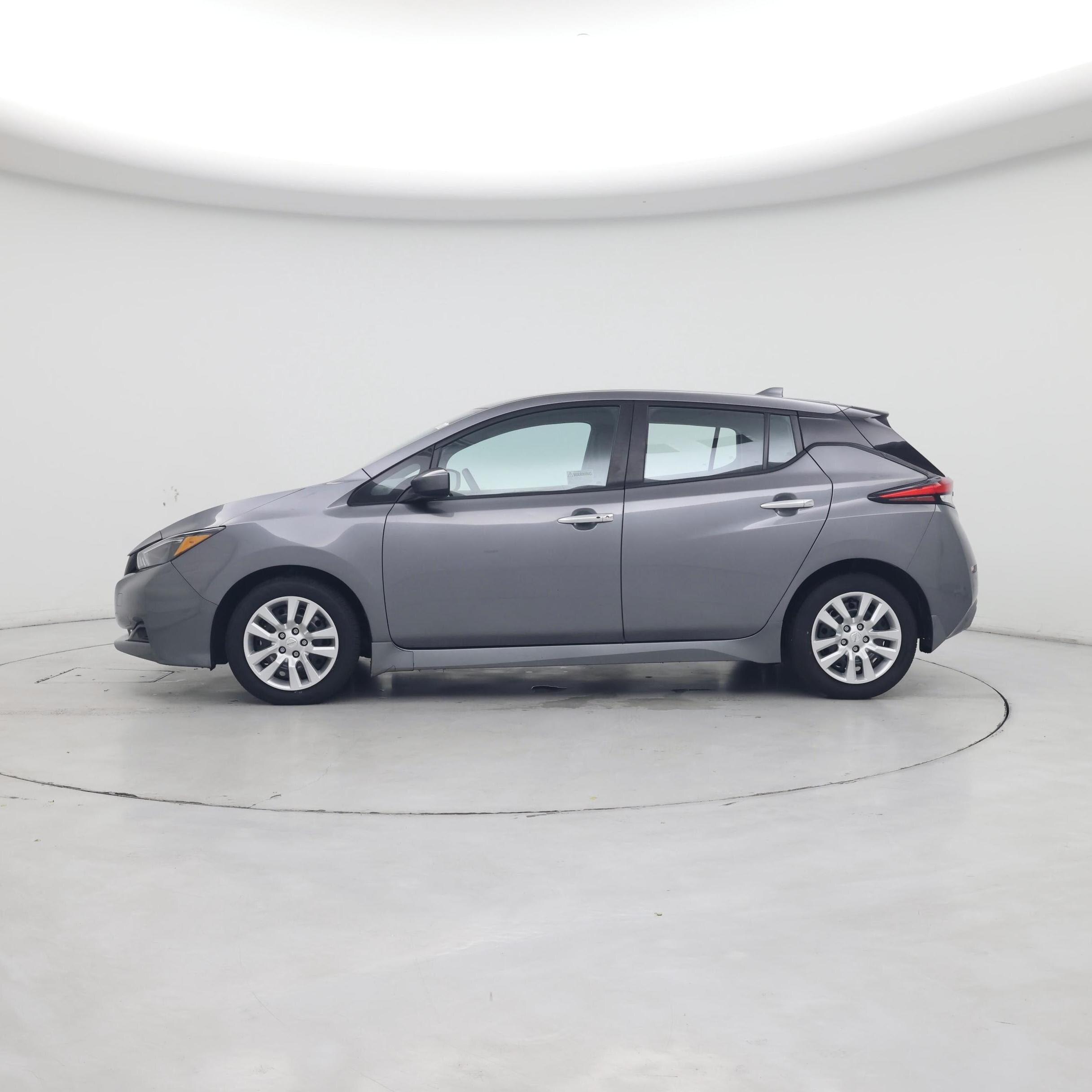 Thumbnail: 2024 Nissan Leaf - 3