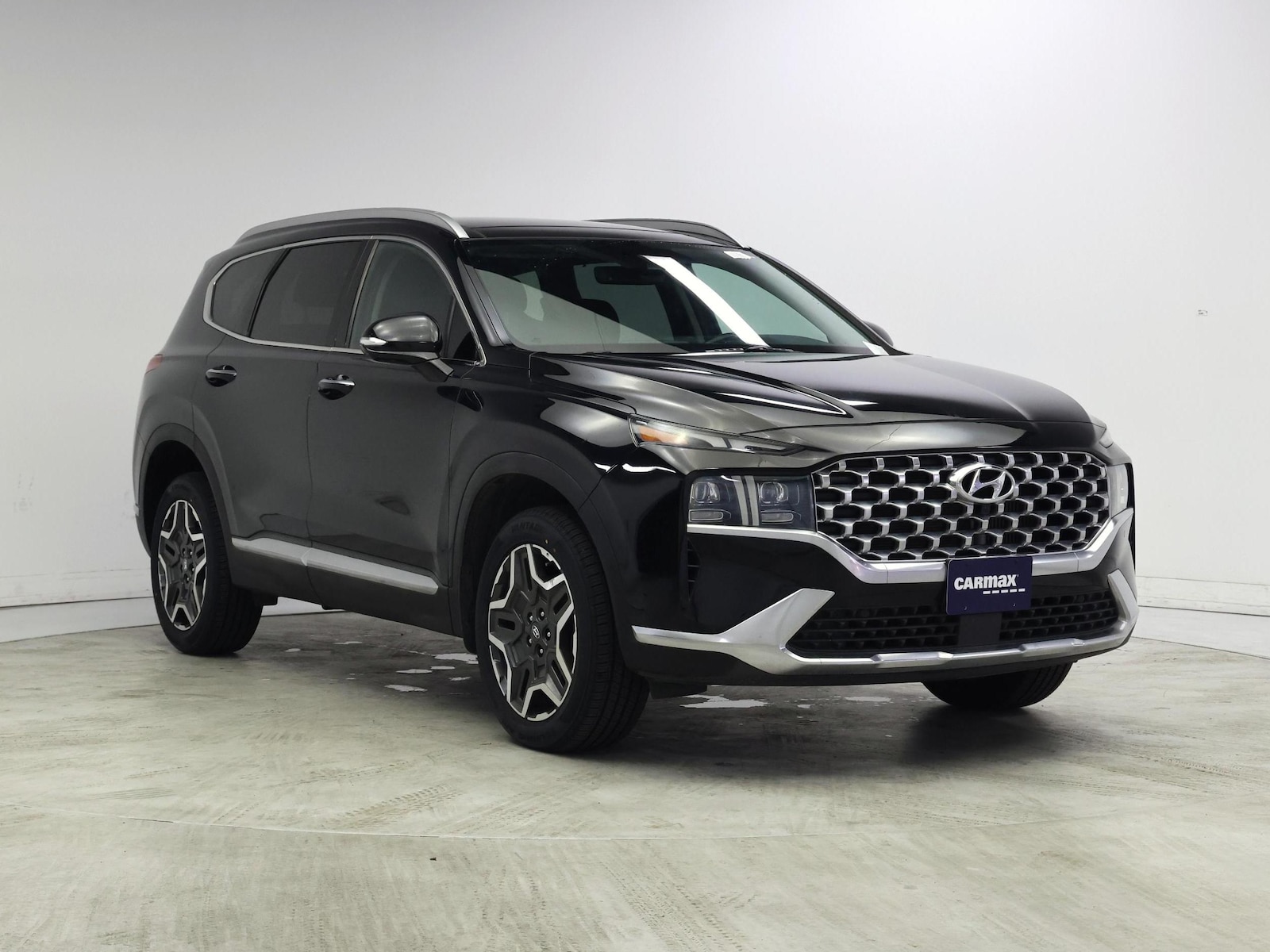 2023 Hyundai Santa Fe Limited - Photo 2