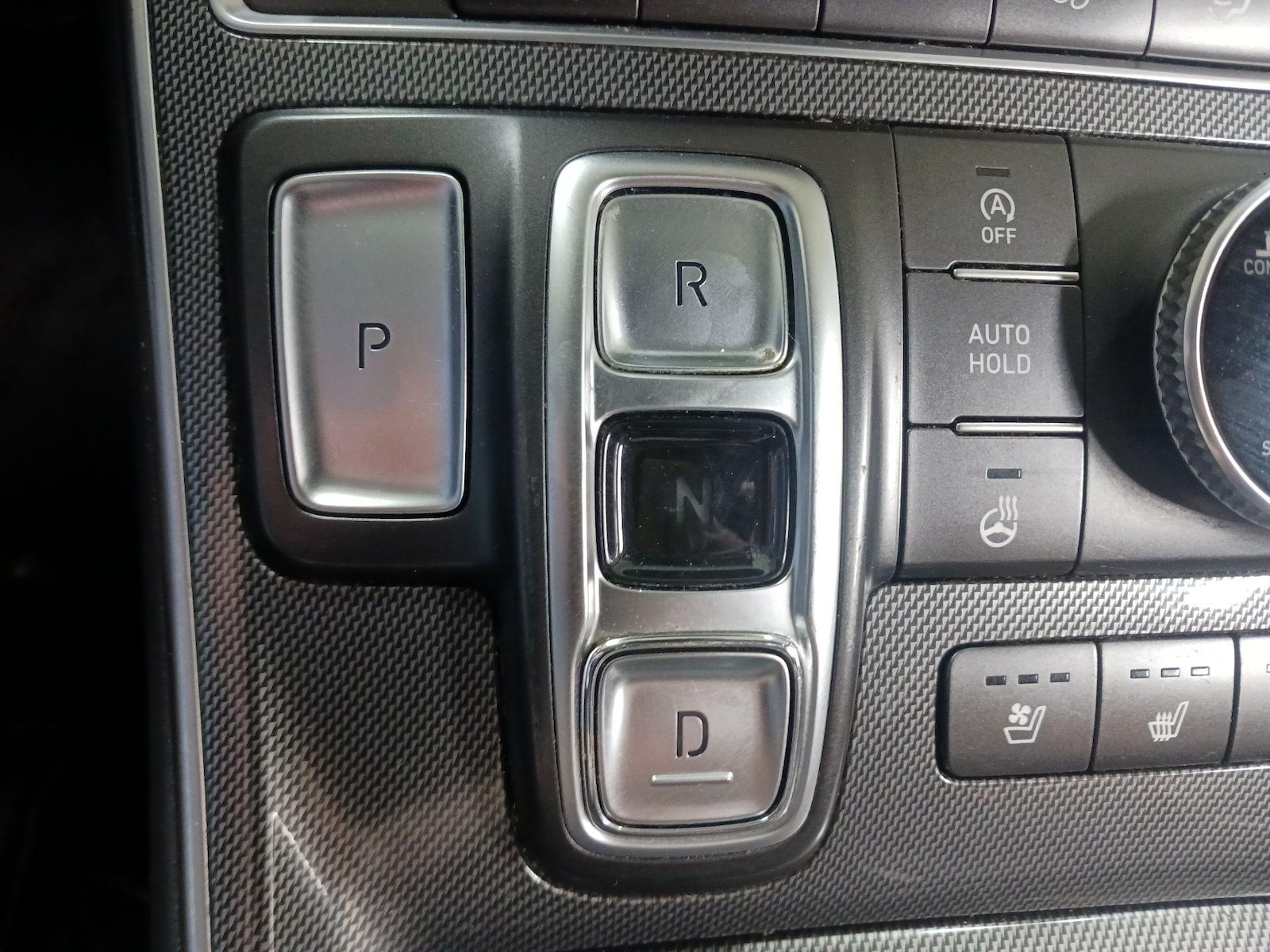 2023 Hyundai Santa Fe Limited - Photo 16