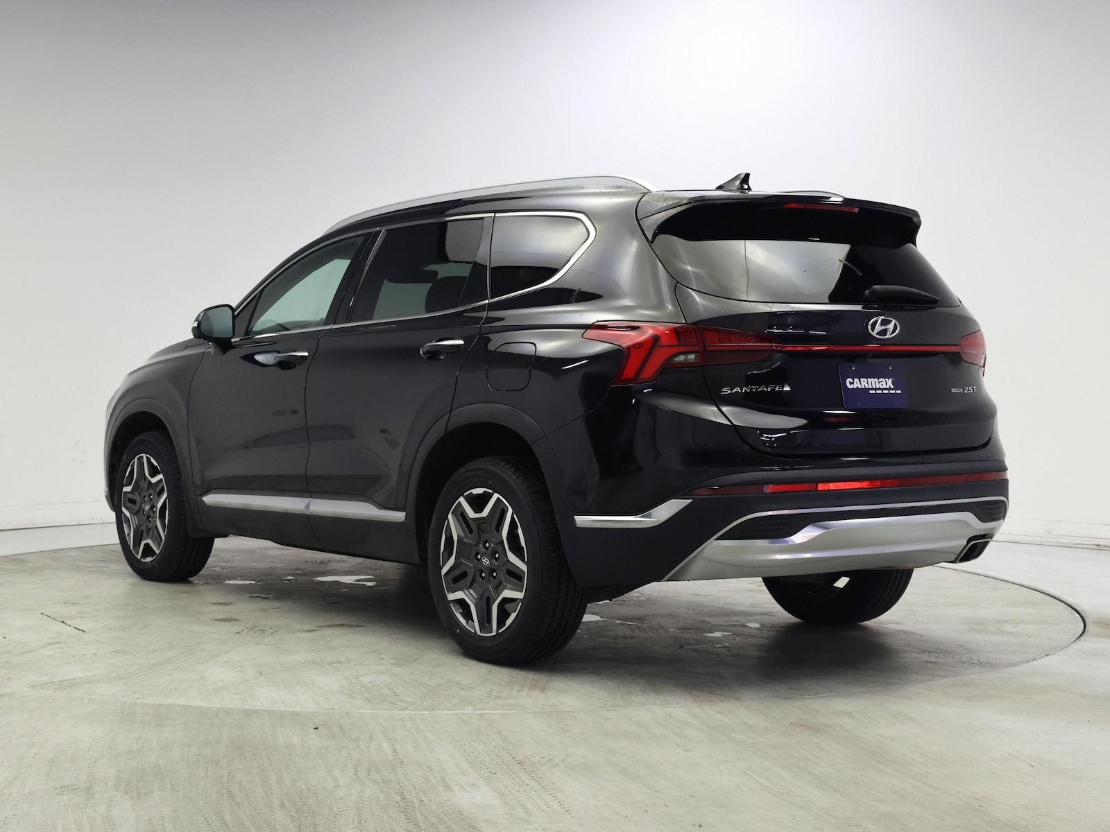 2023 Hyundai Santa Fe Limited - Photo 3