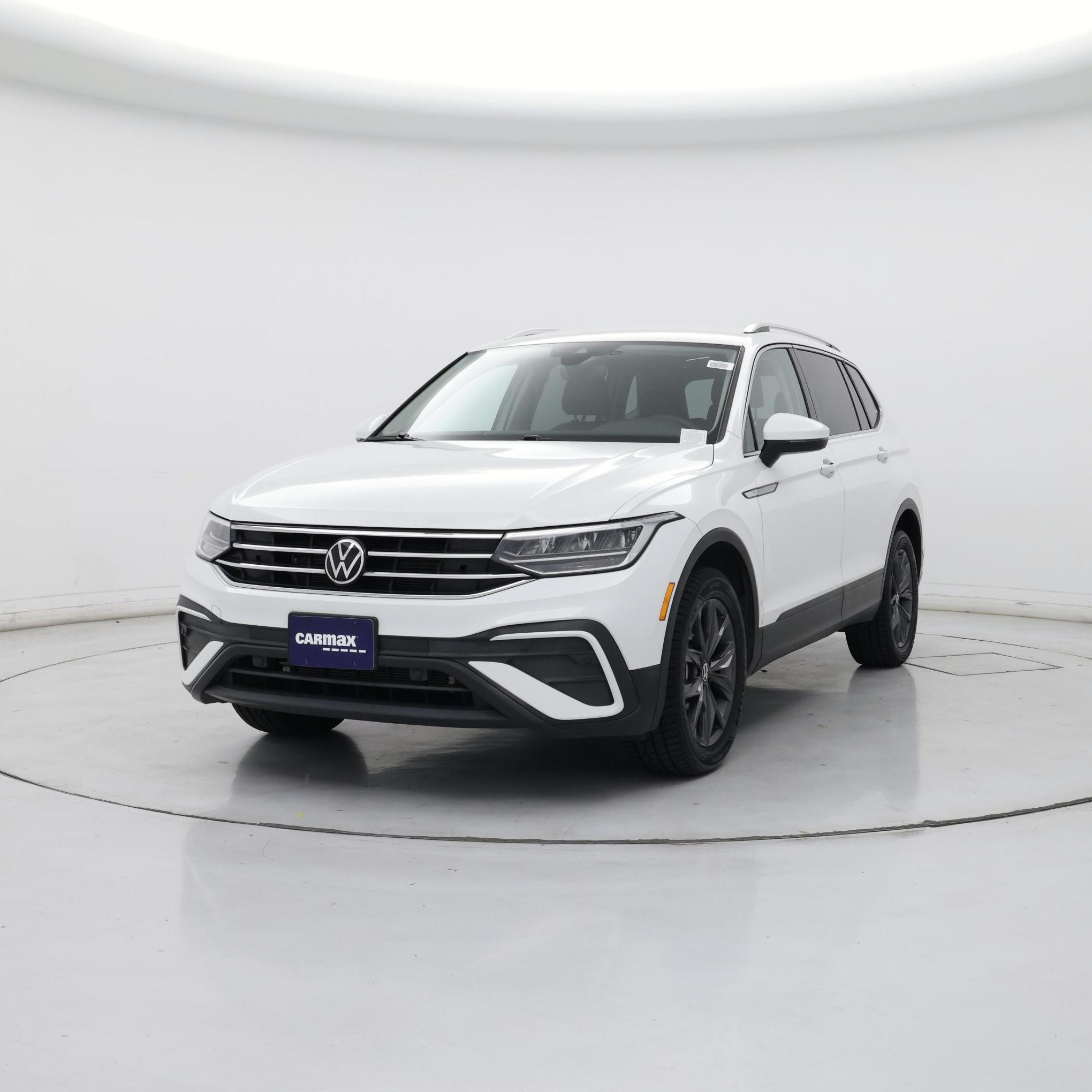 Thumbnail: 2024 Volkswagen Tiguan - 4