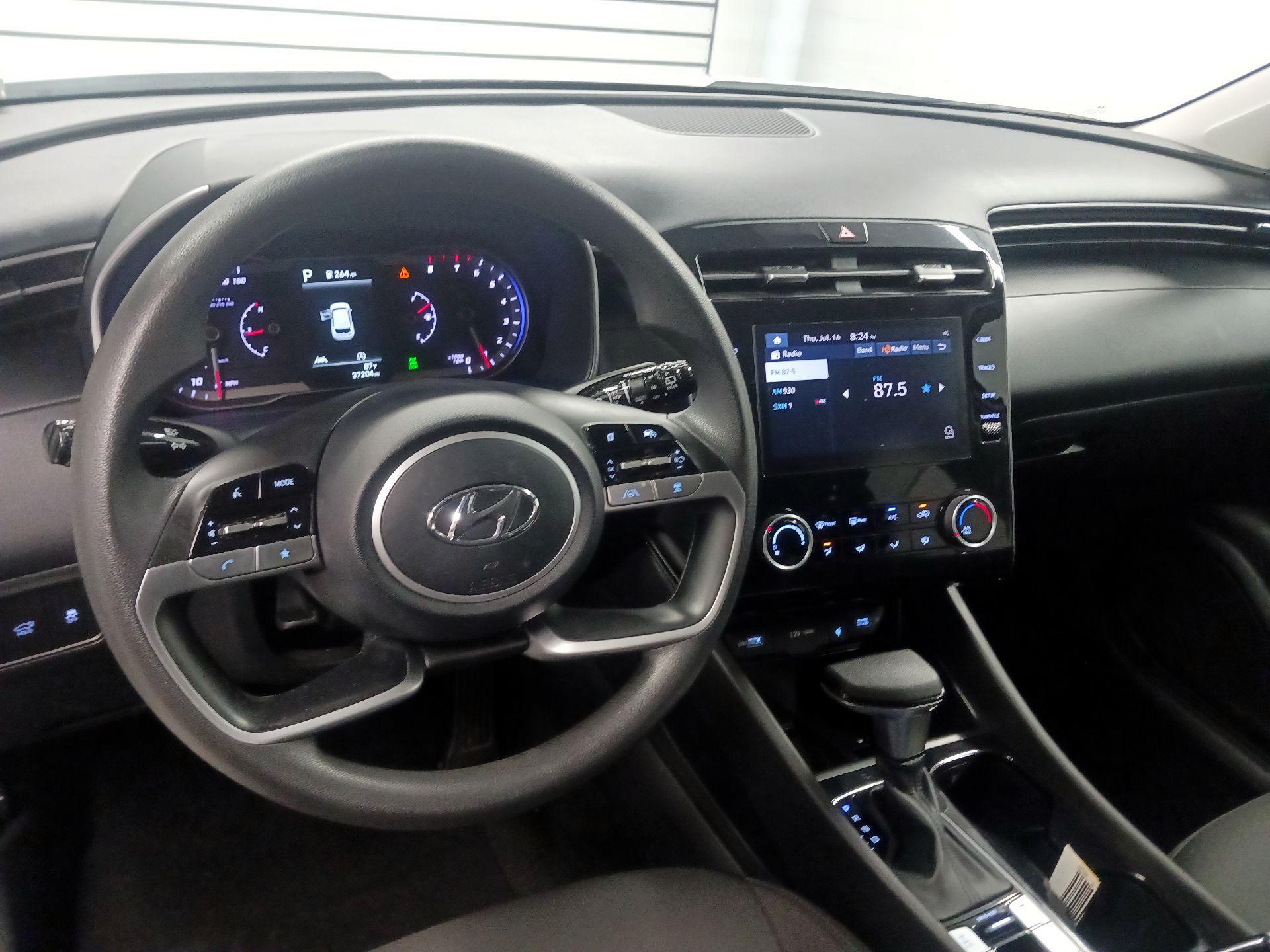 Thumbnail: 2023 Hyundai Tucson - 9