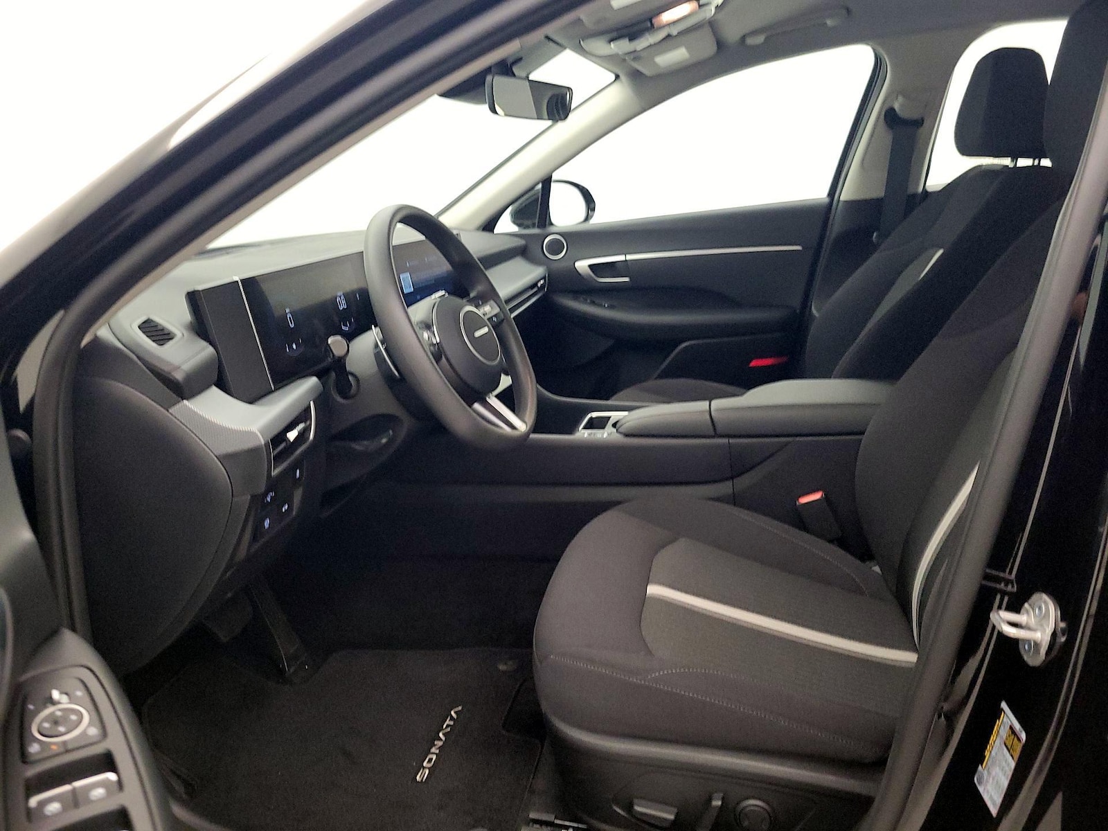 2025 Hyundai Sonata SEL - Photo 12