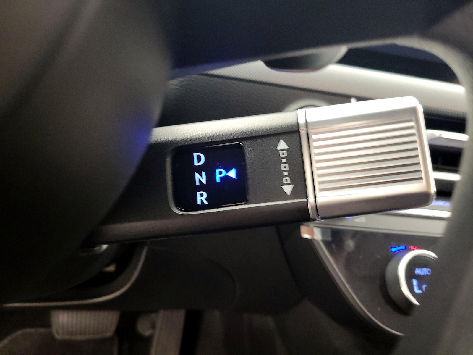 2025 Hyundai Sonata SEL - Photo 18