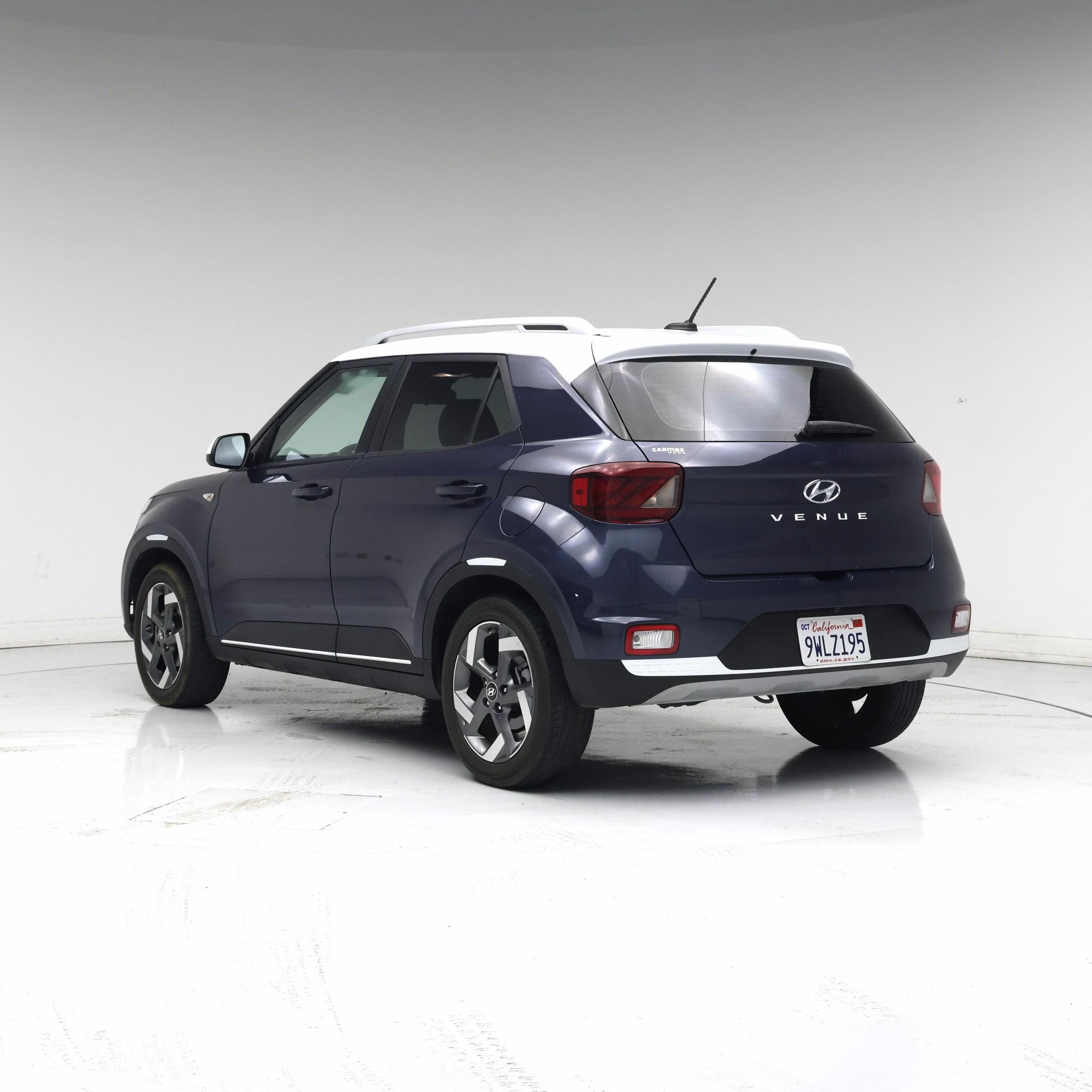 Thumbnail: 2025 Hyundai Venue - 2
